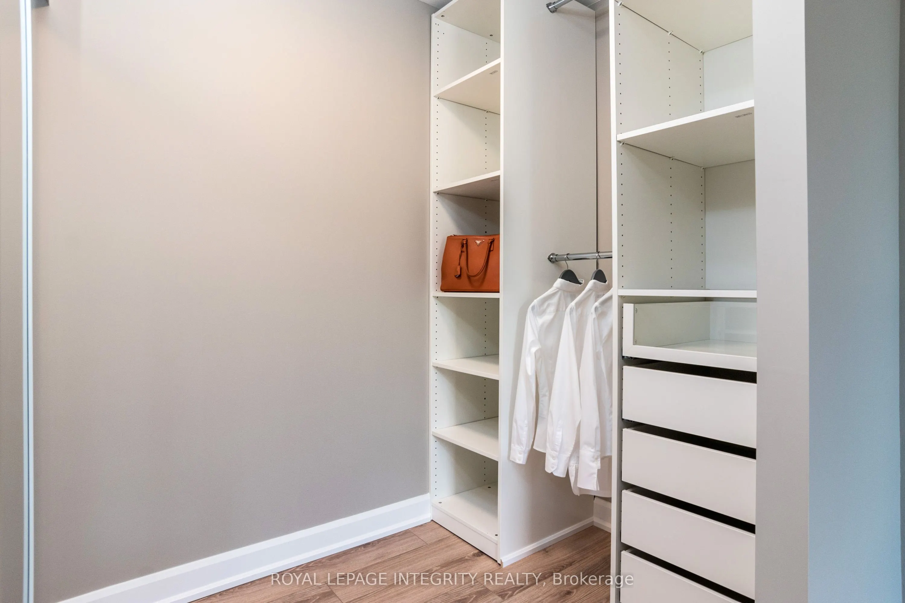 199 Kent Street, #1504