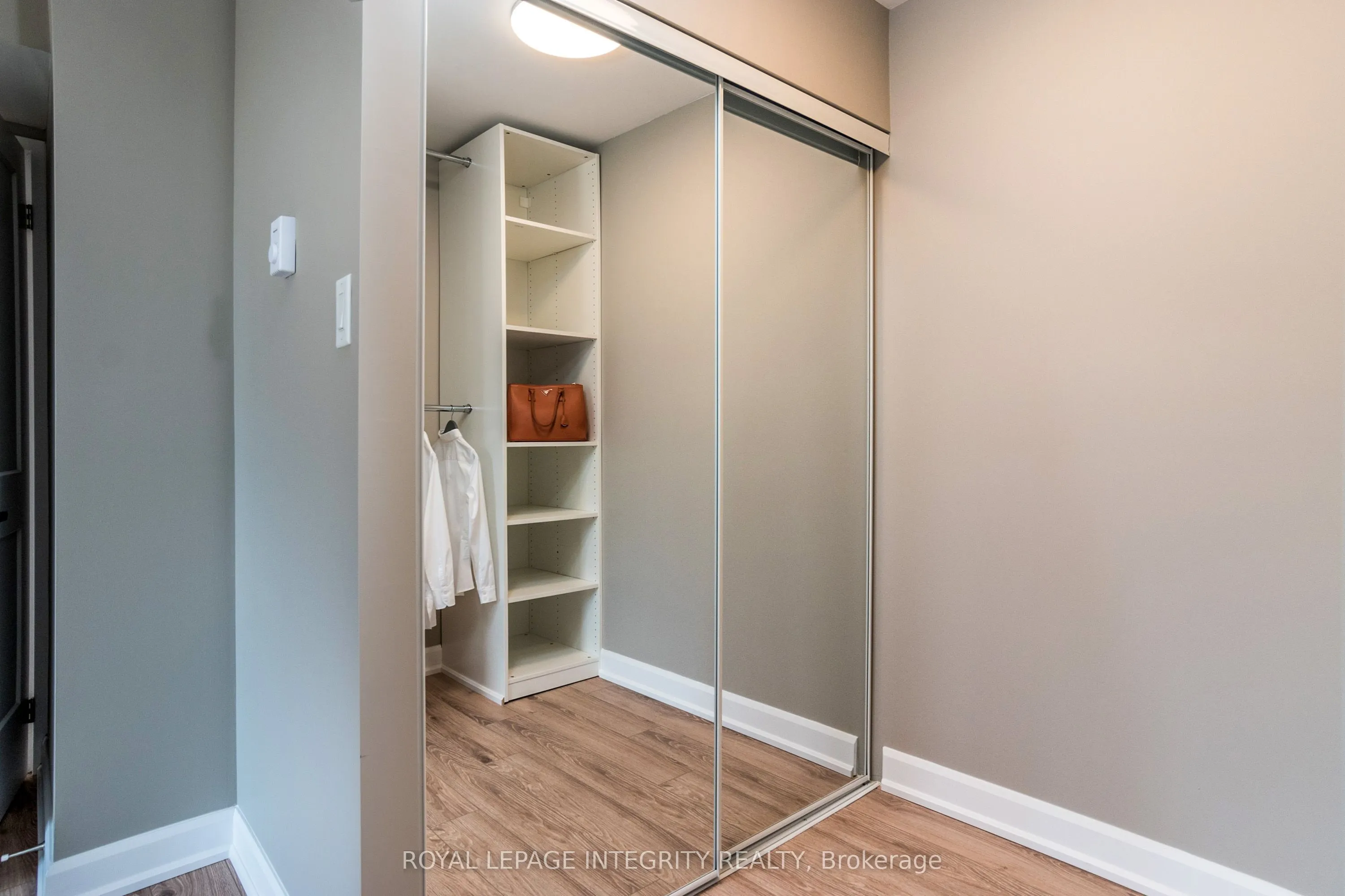 199 Kent Street, #1504