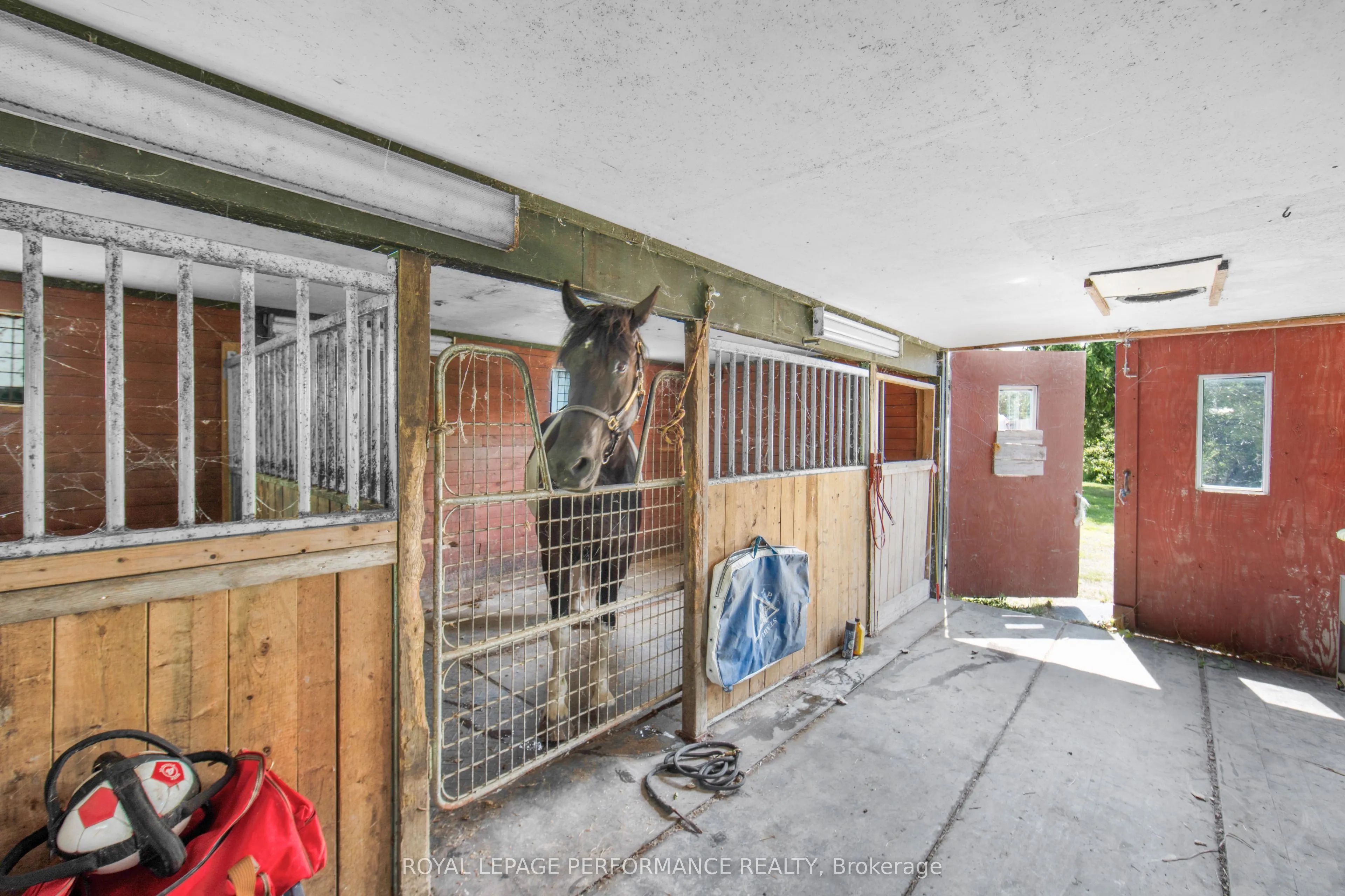 2575 concession 2 Road