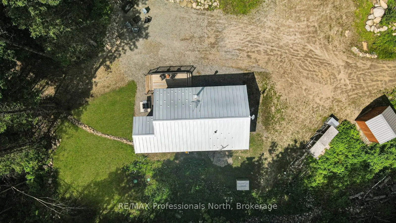 1462 Minnicock Lake Road