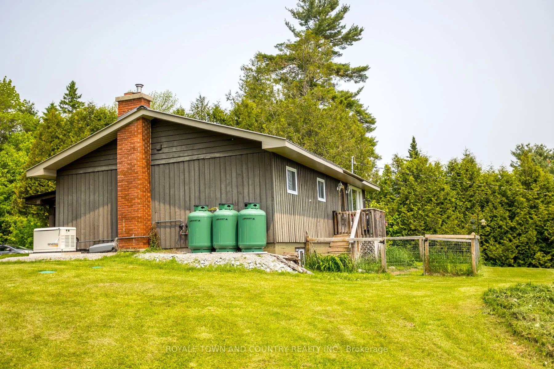 1042 Tweed Drive