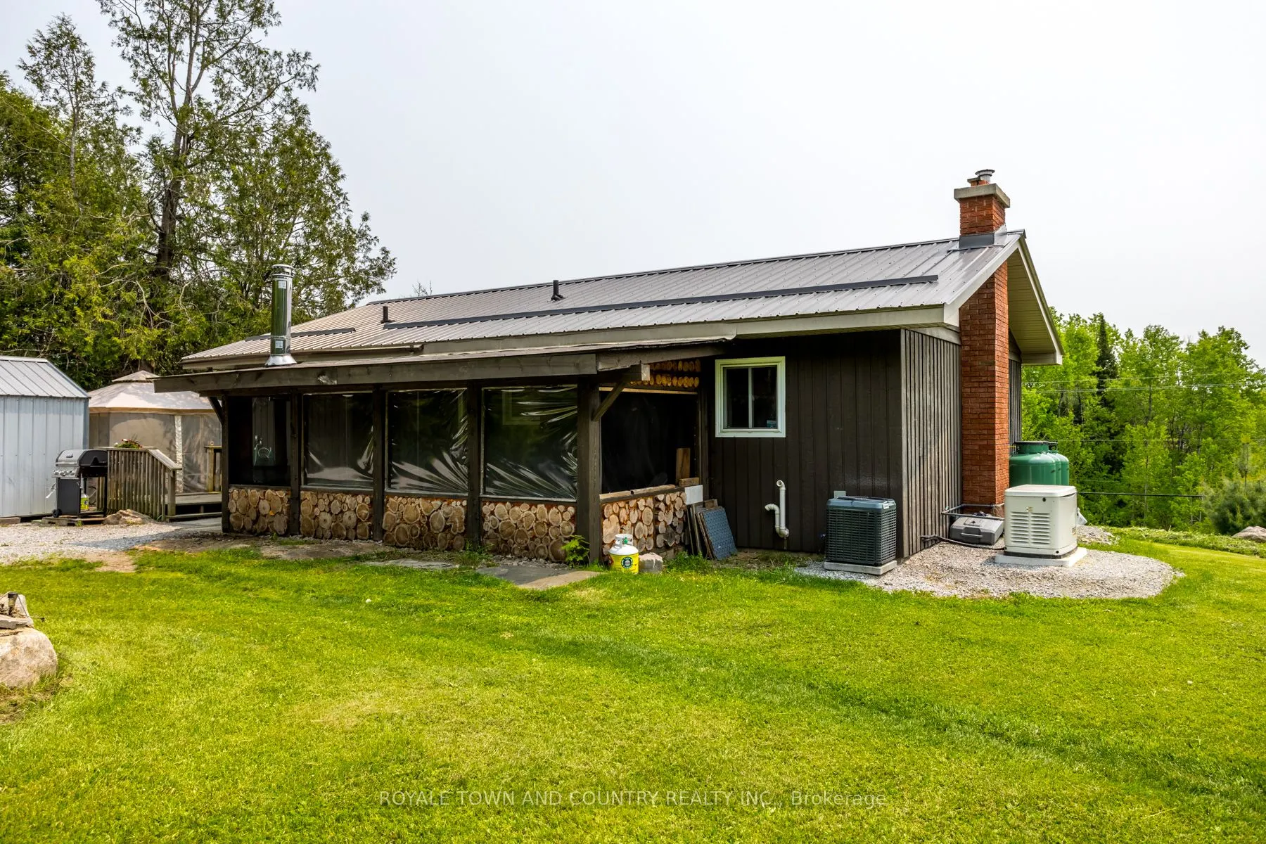 1042 Tweed Drive