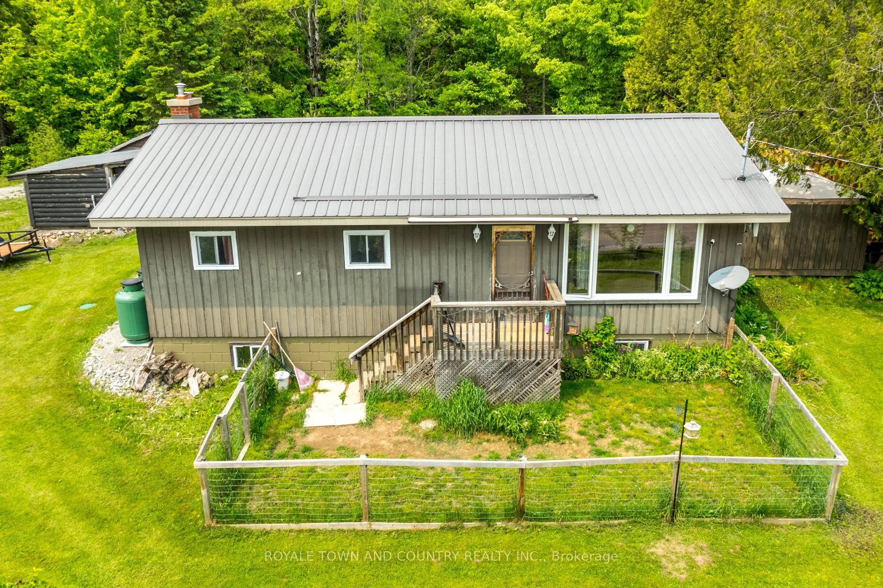 1042 Tweed Drive