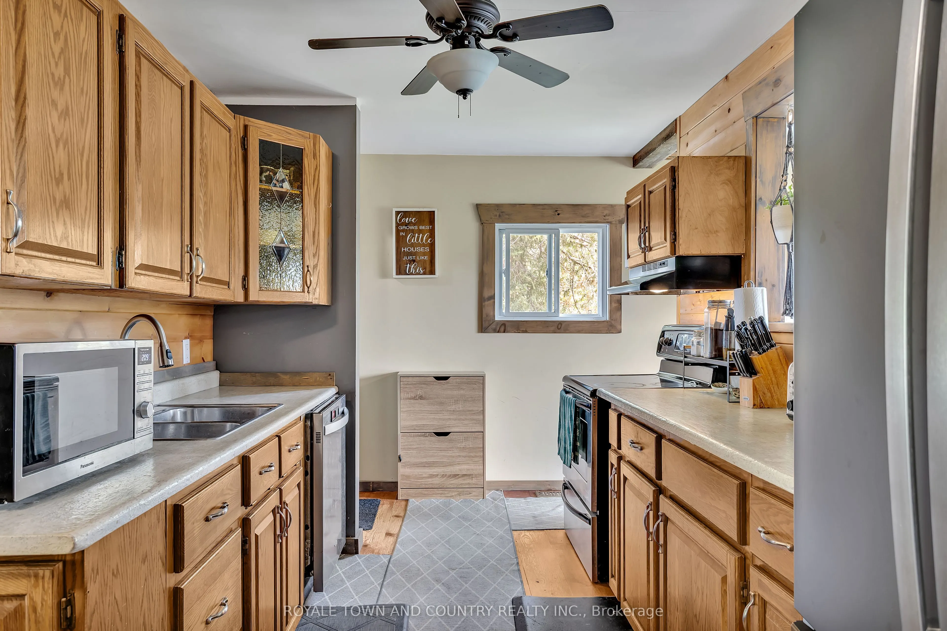 1042 Tweed Drive
