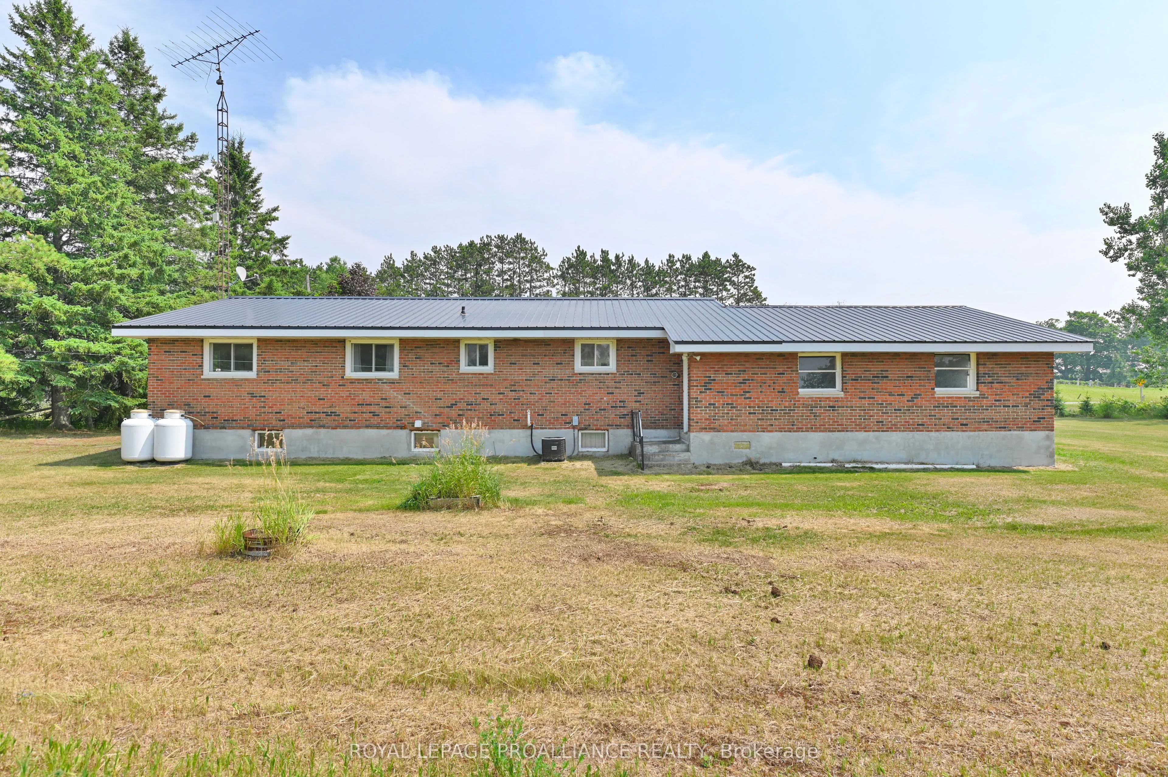 6055 Highway 37
