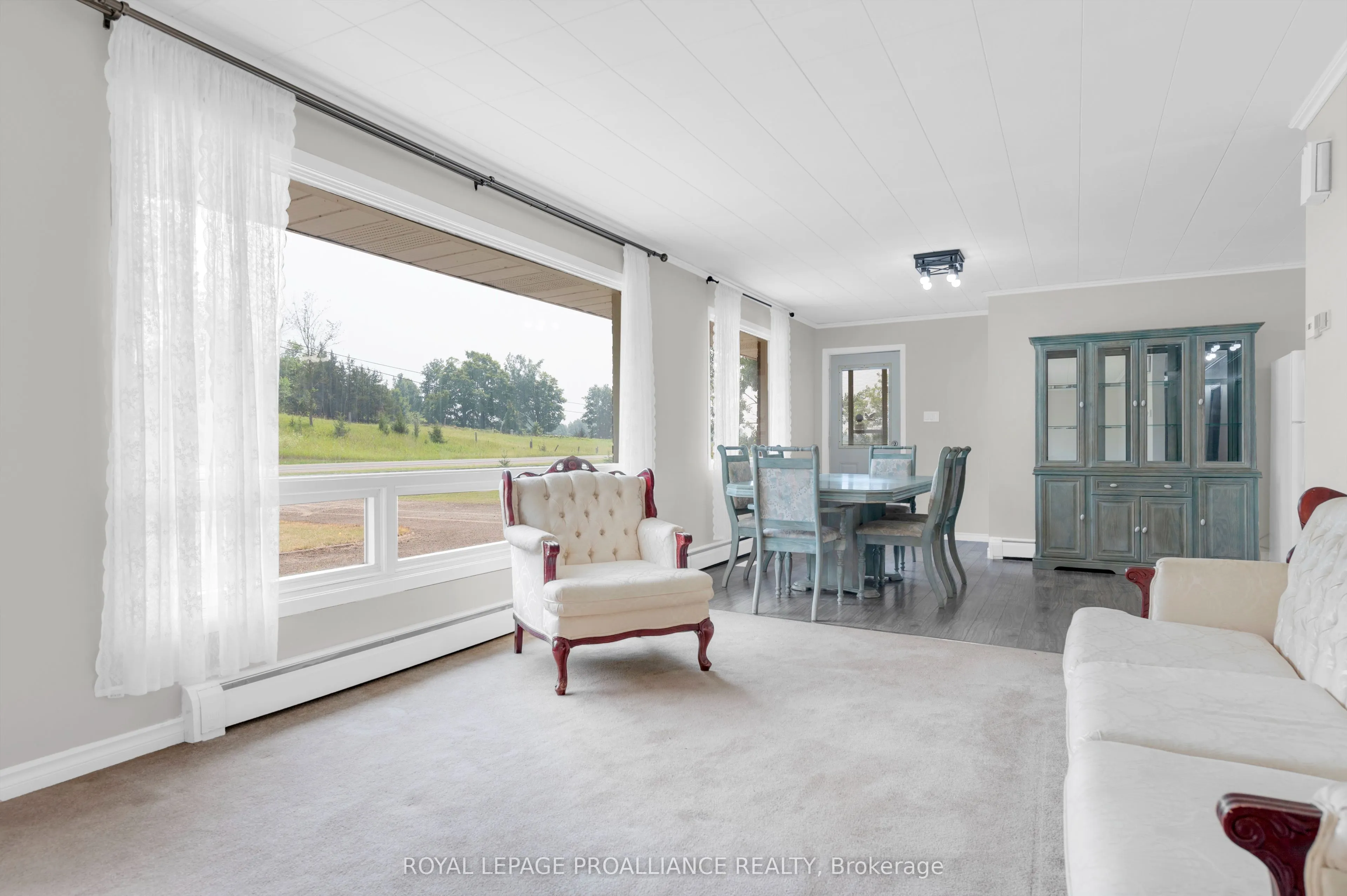 6055 Highway 37