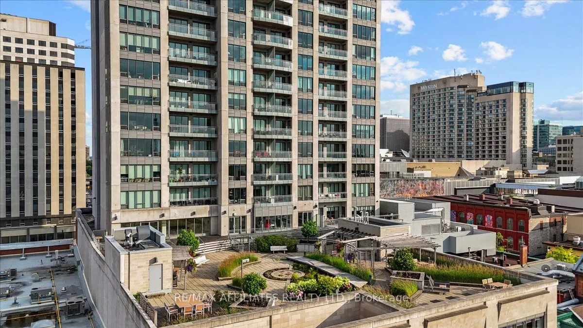 90 George Street, #1003