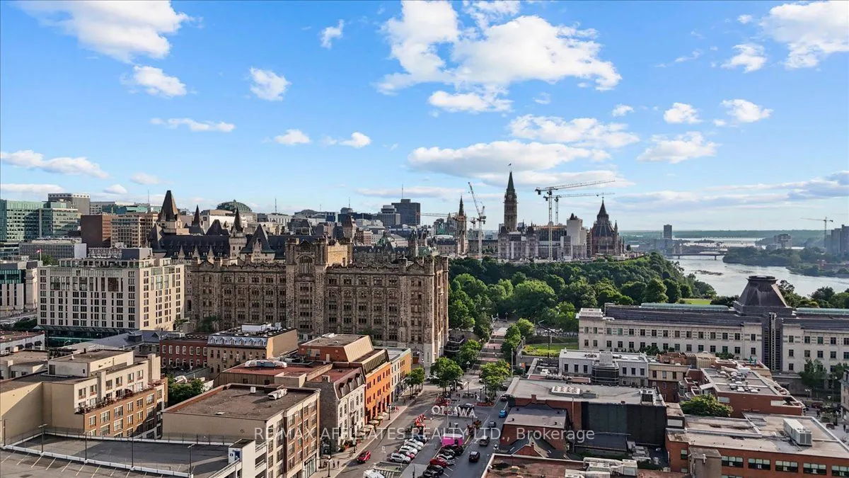 90 George Street, #1003