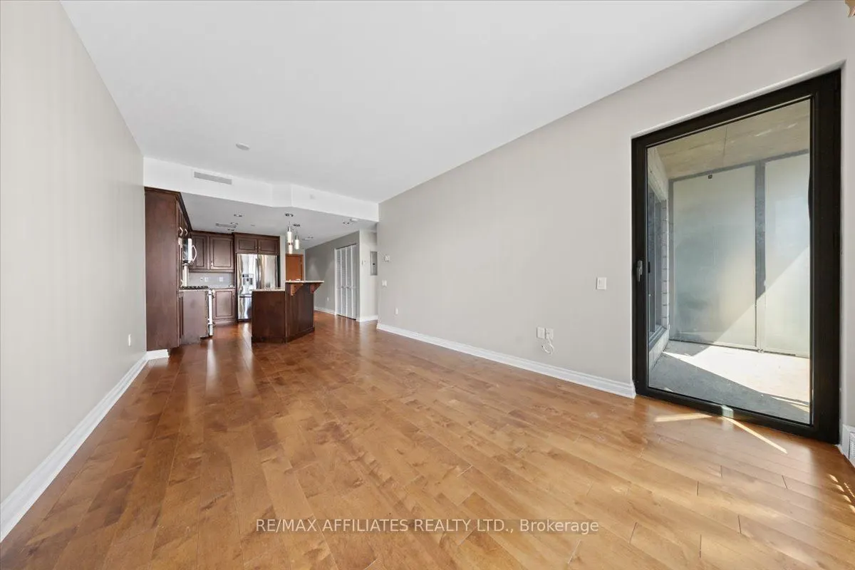 90 George Street, #1003
