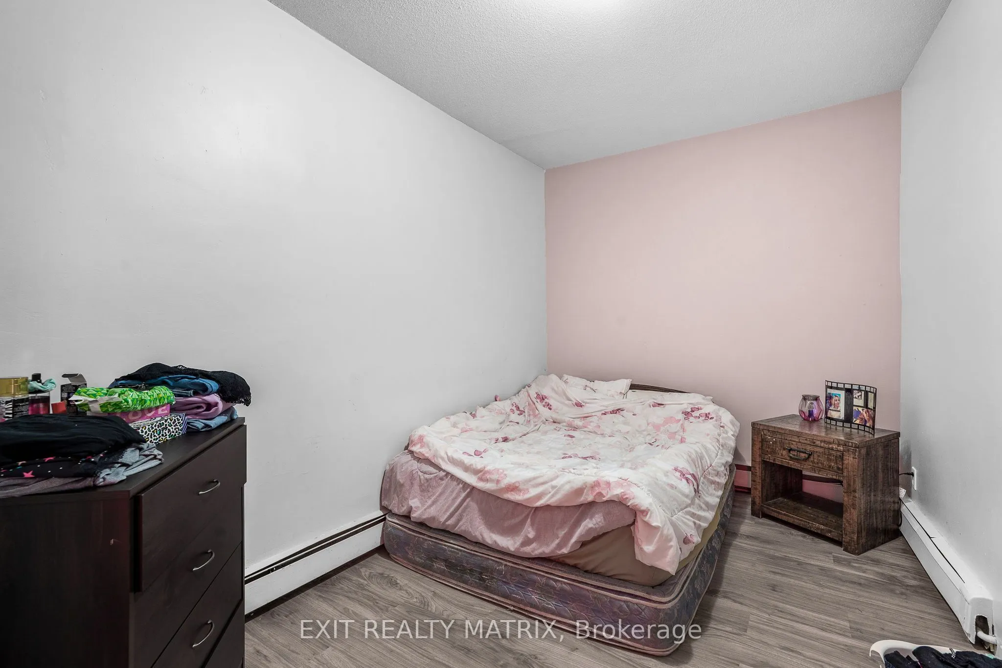 712-718 Main Street E