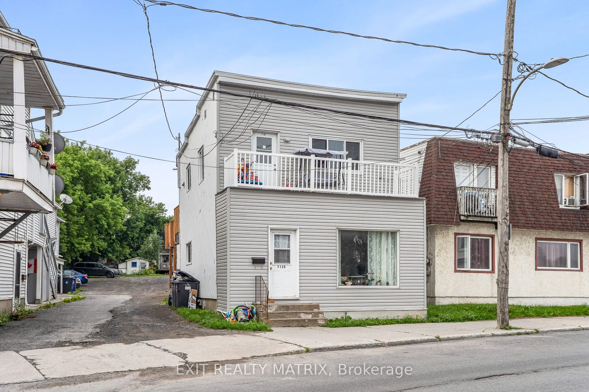 712-718 Main Street E
