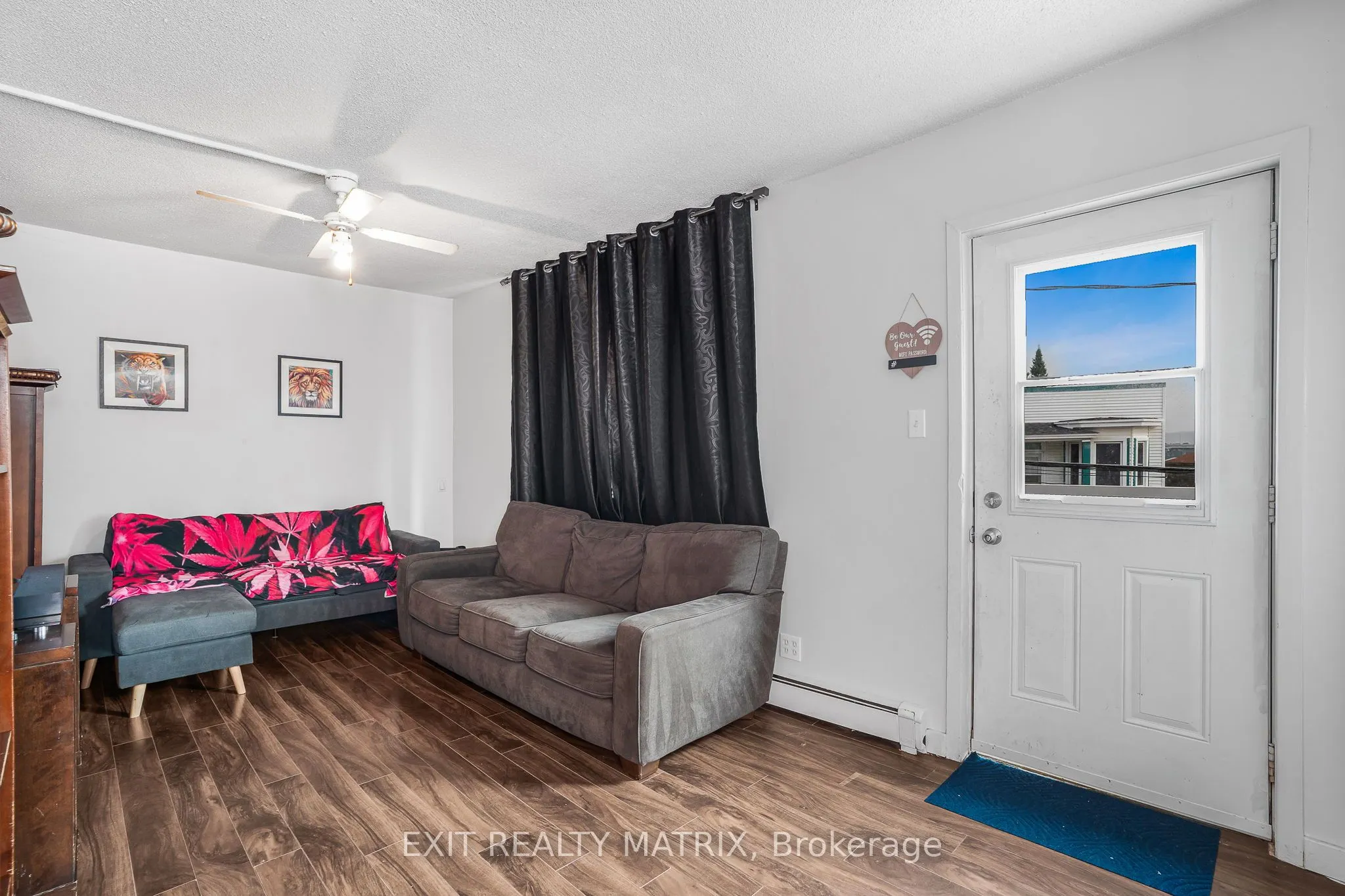 712-718 Main Street E