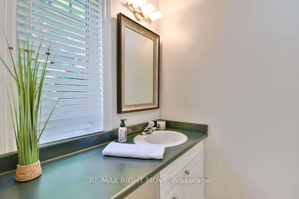 1011 Talbot Trail