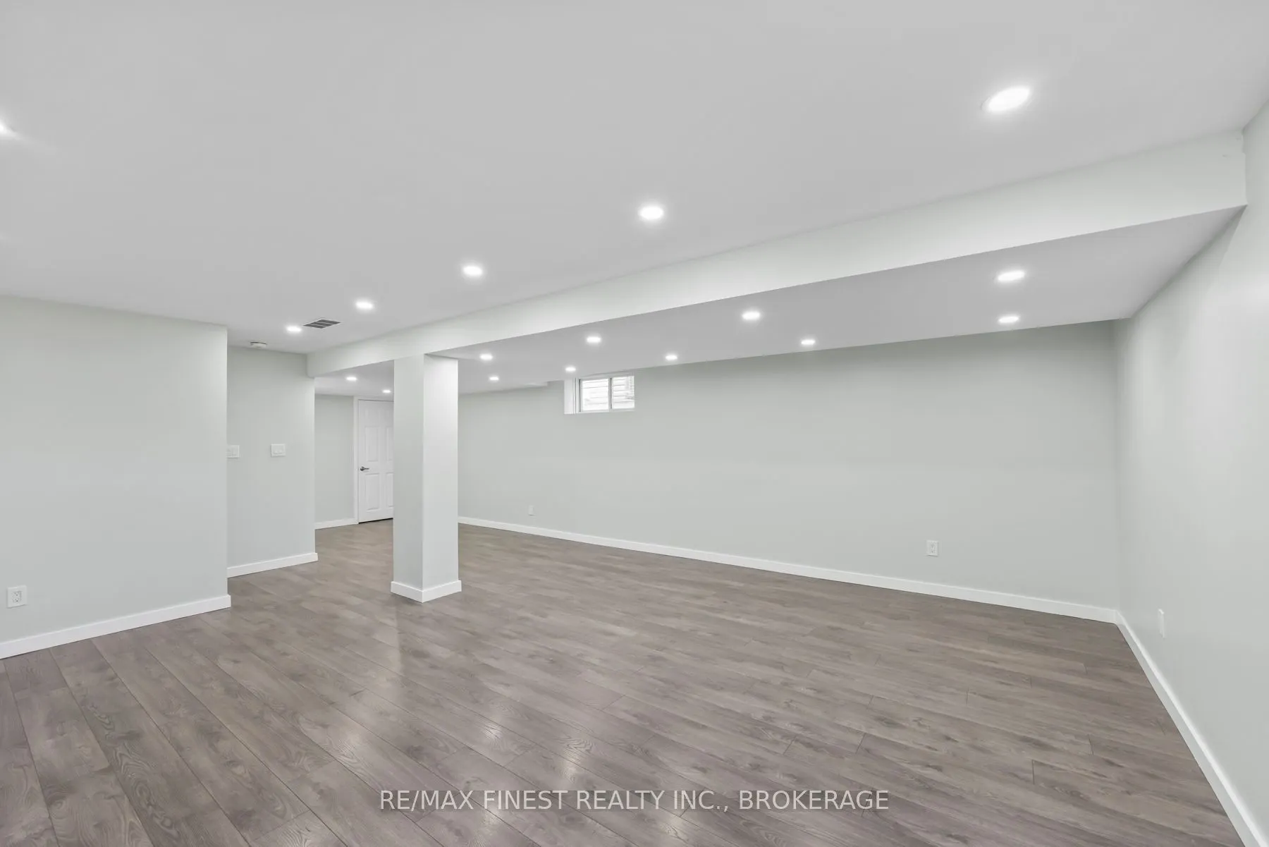 931 Riverview Way