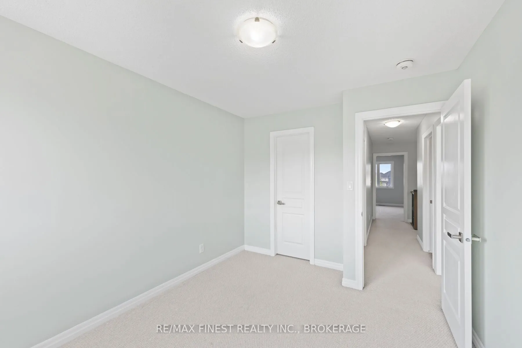 931 Riverview Way