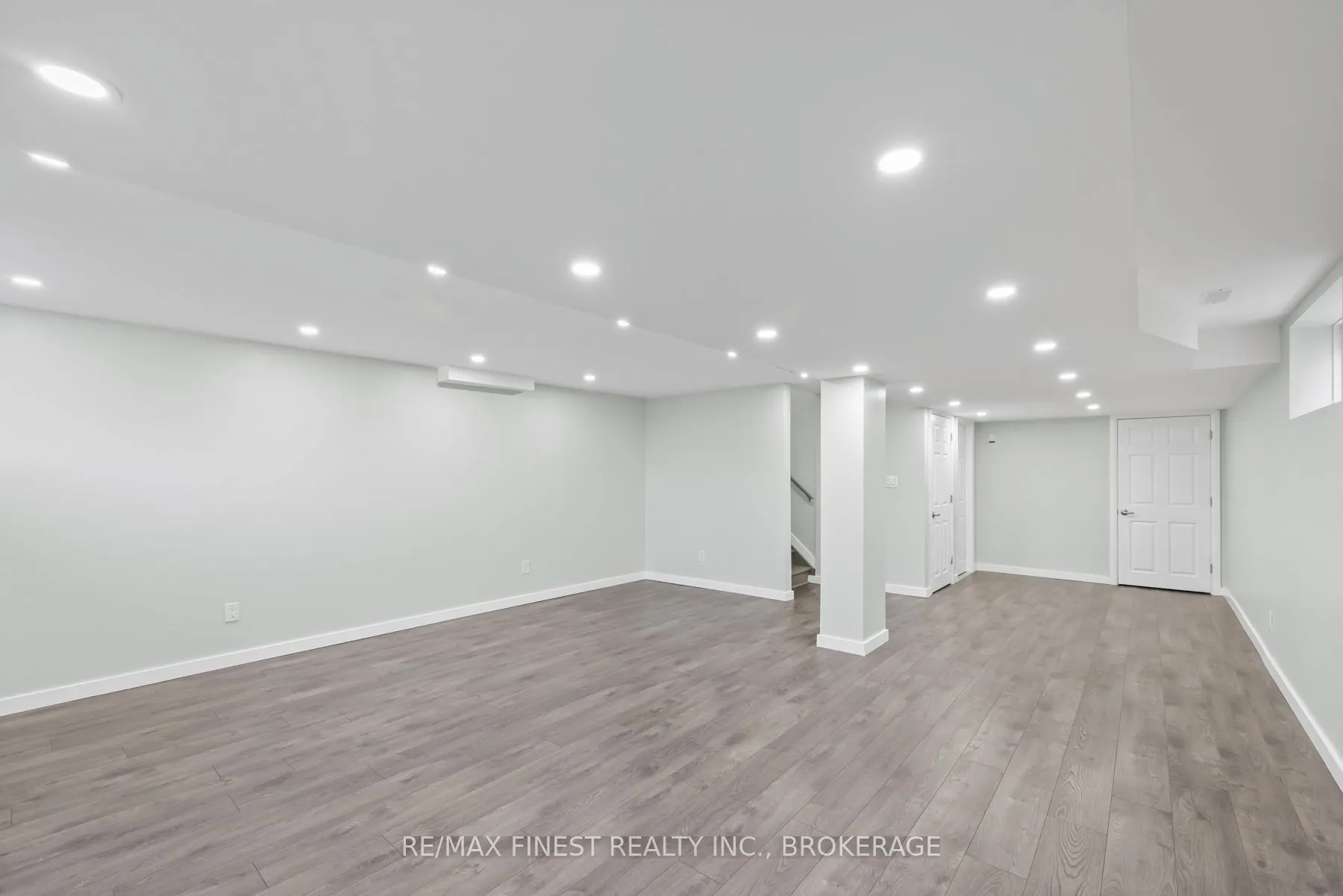 931 Riverview Way