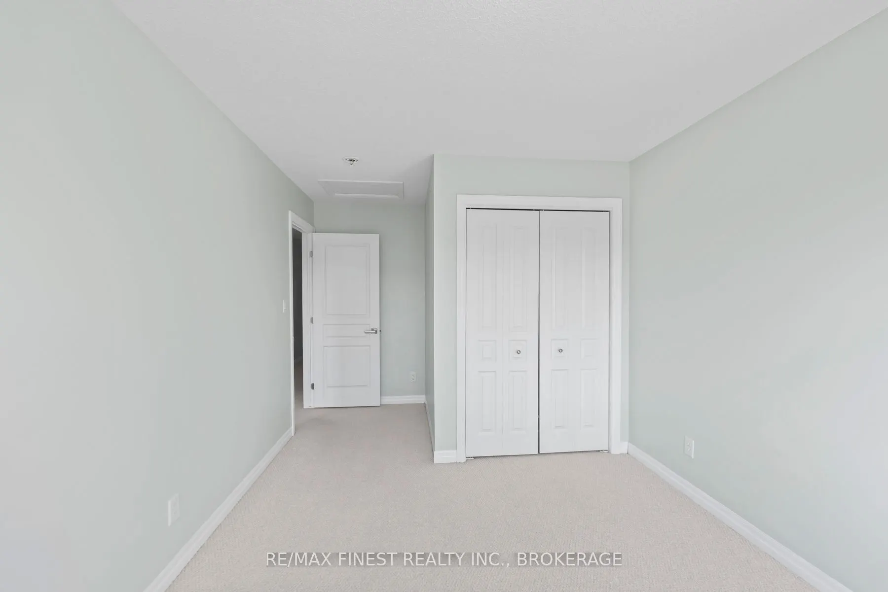 931 Riverview Way