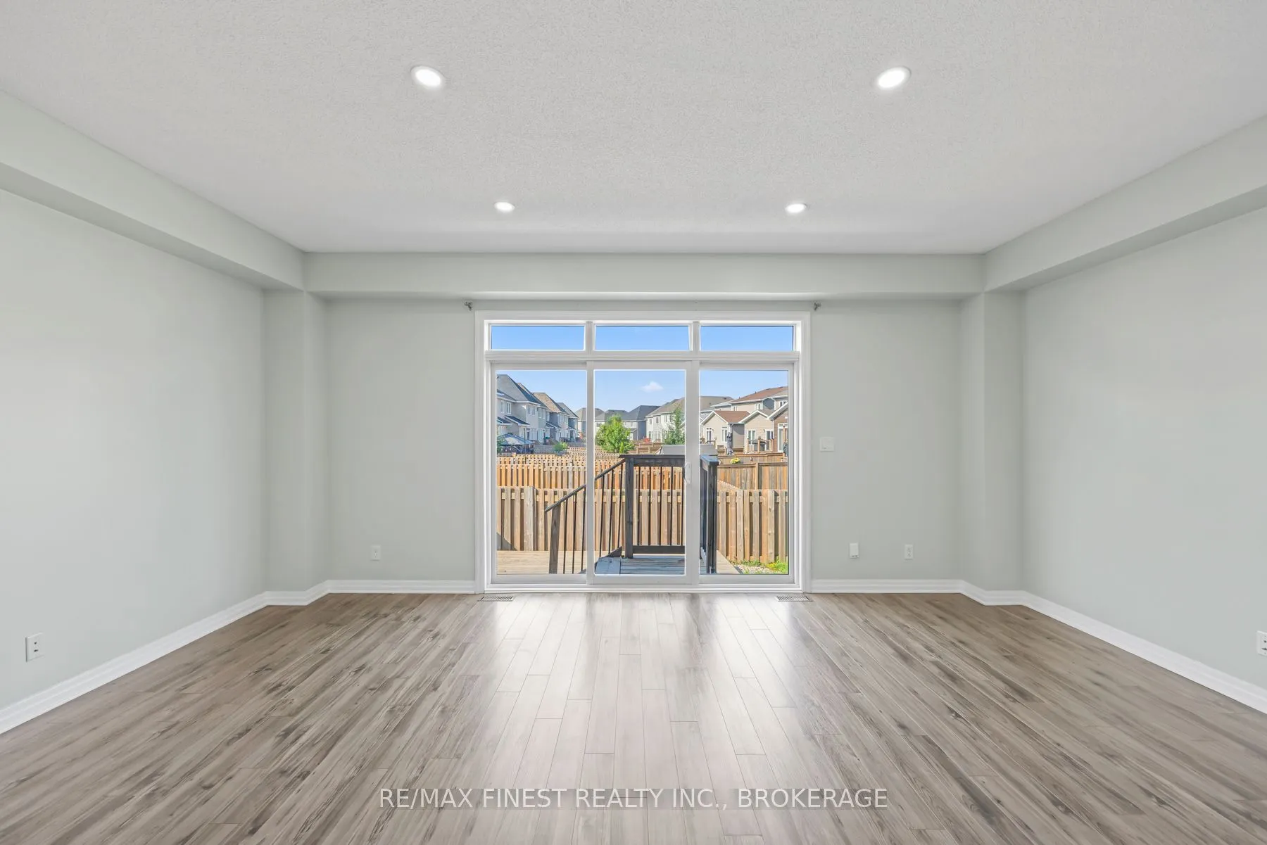 931 Riverview Way