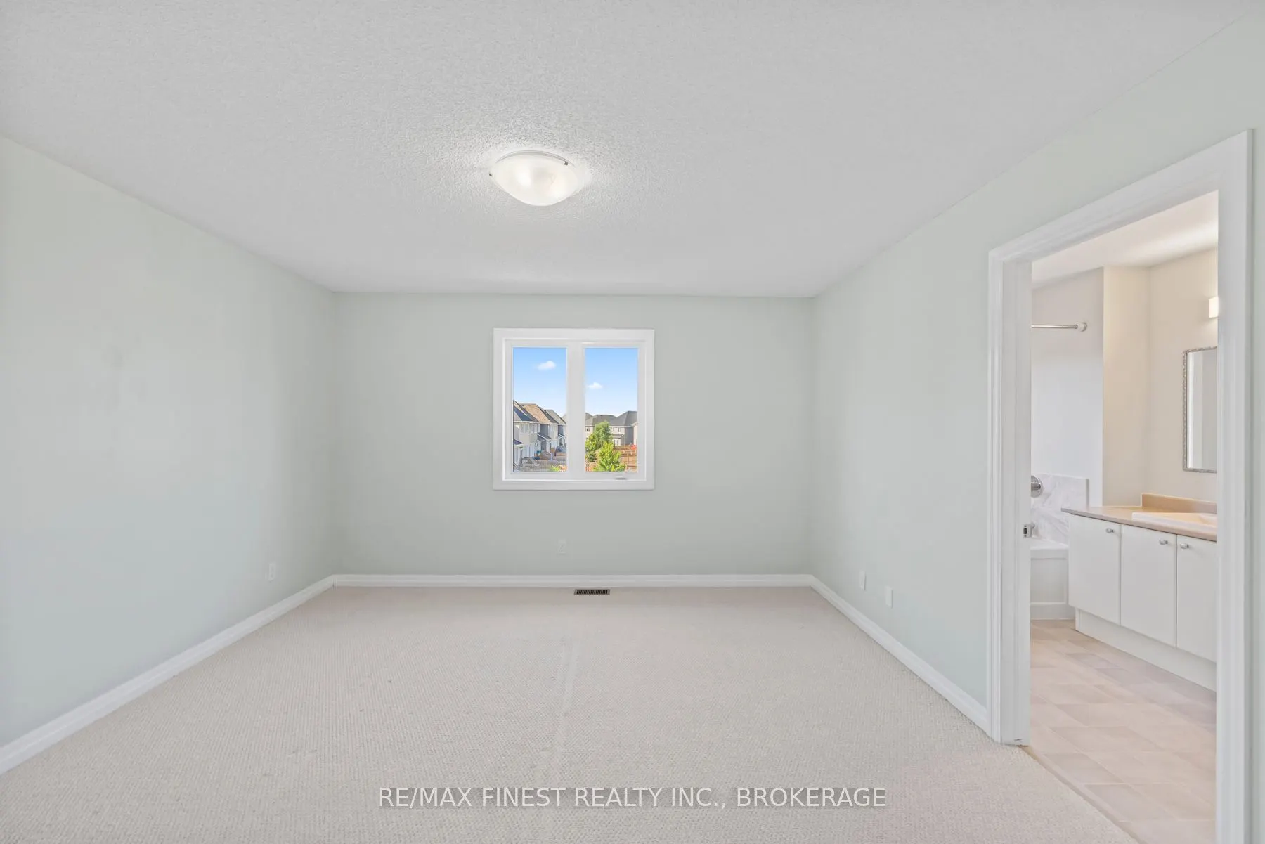 931 Riverview Way