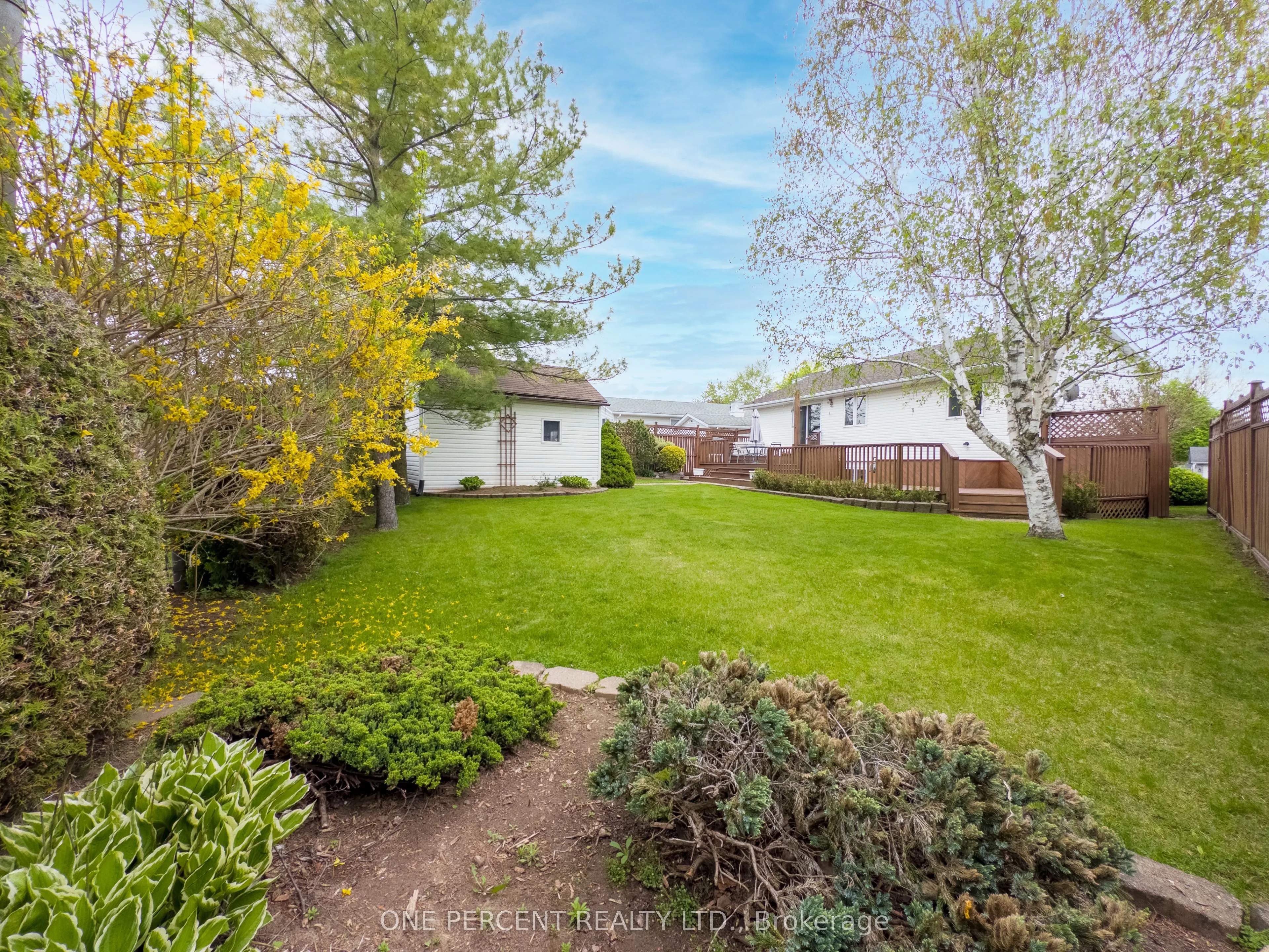 25 Loraine Avenue