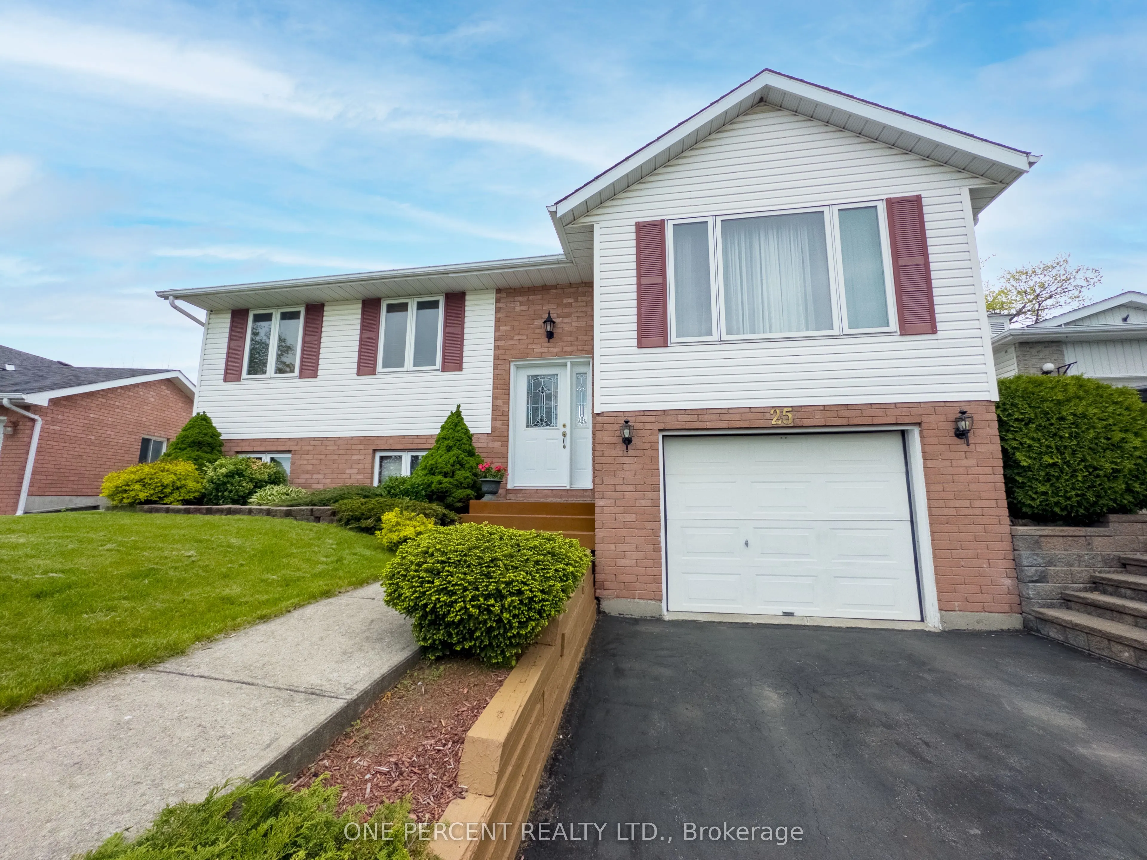 25 Loraine Avenue