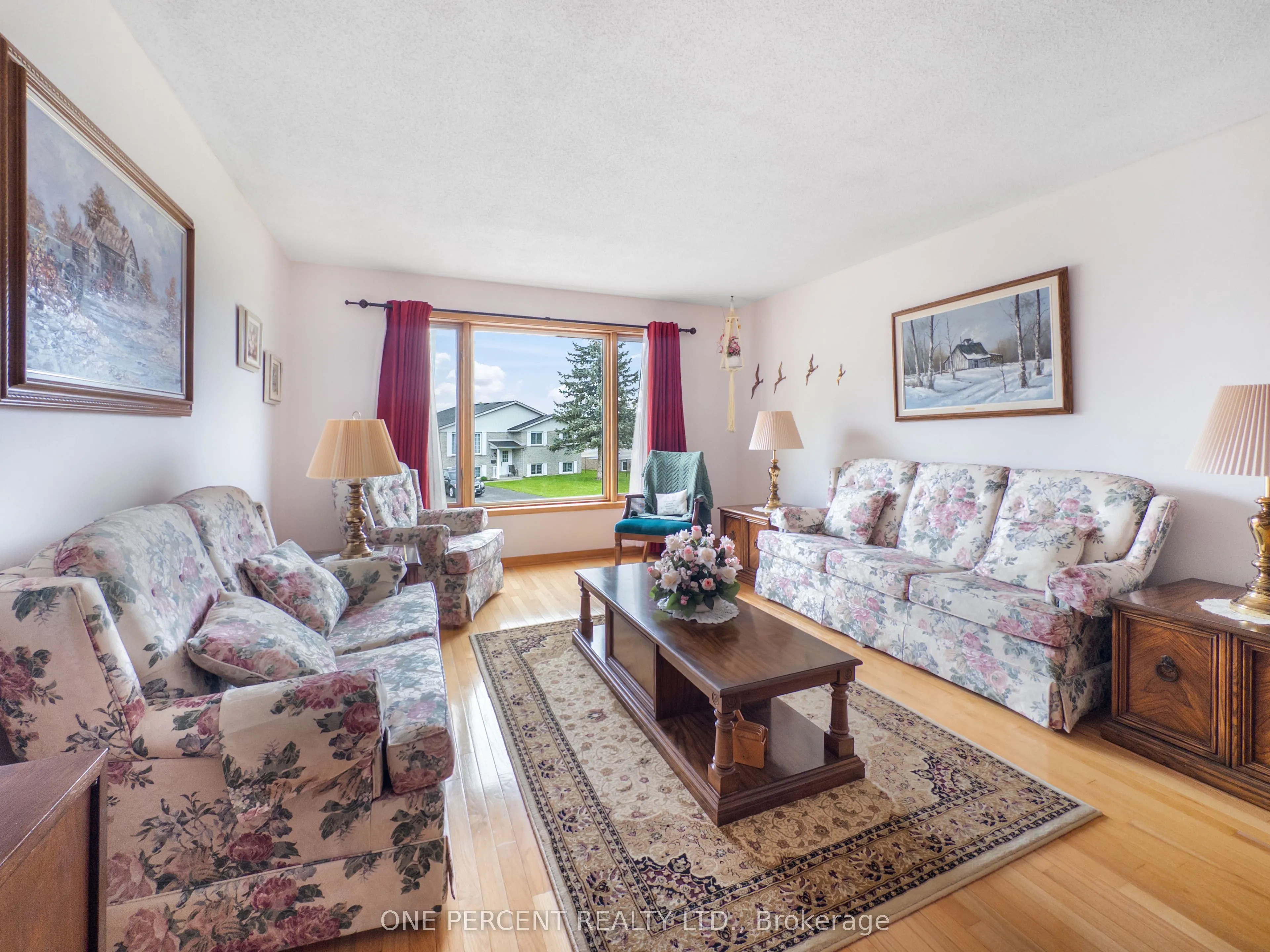 25 Loraine Avenue