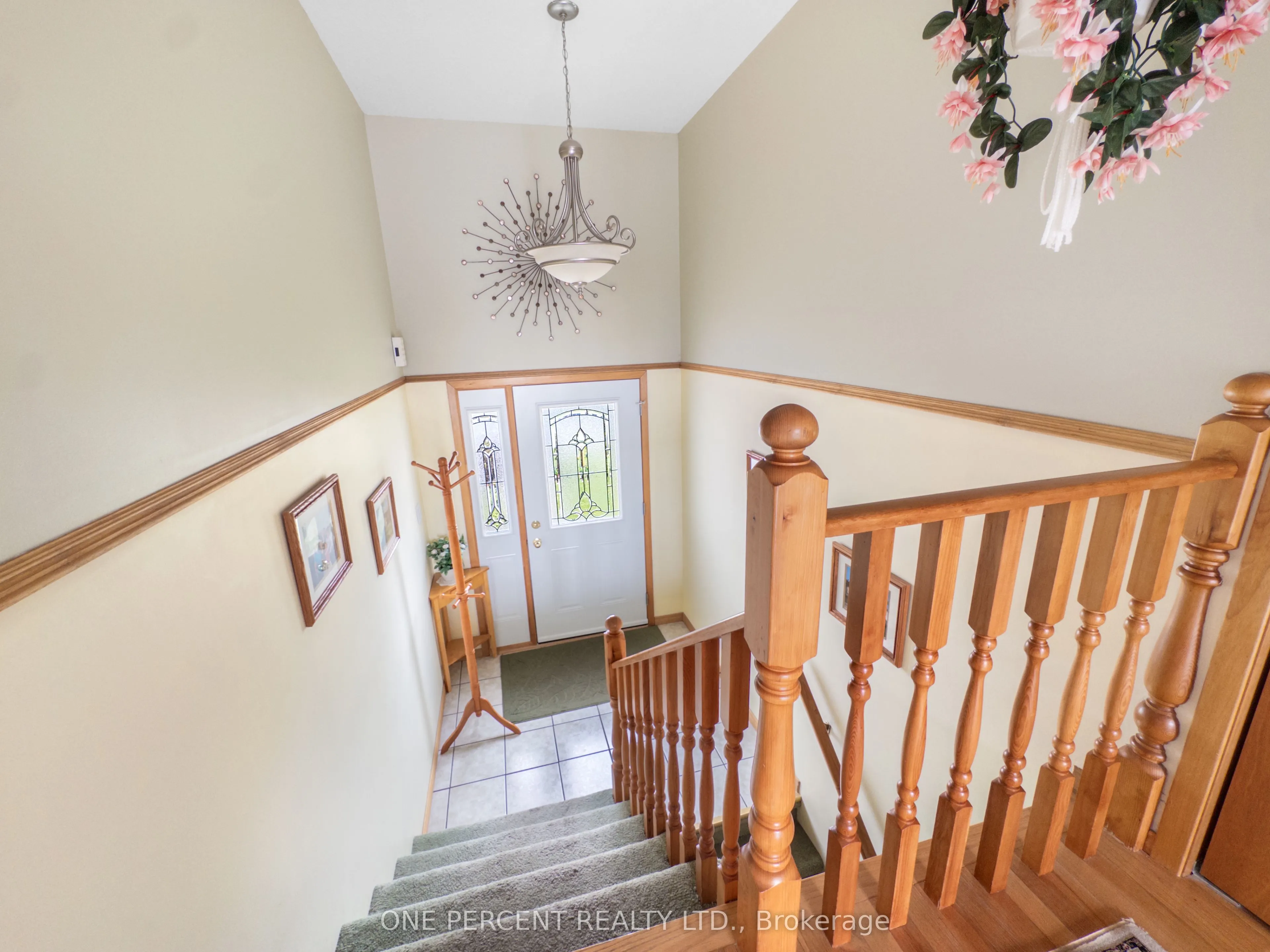 25 Loraine Avenue