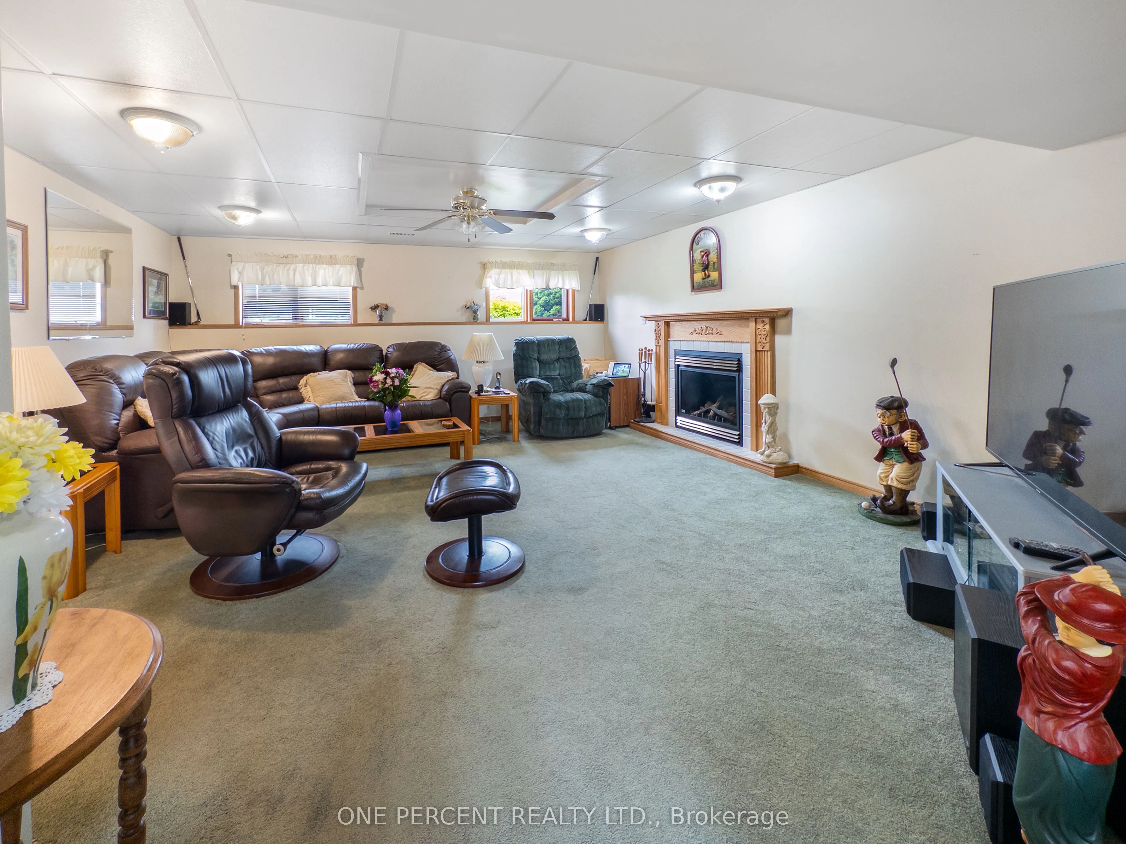25 Loraine Avenue