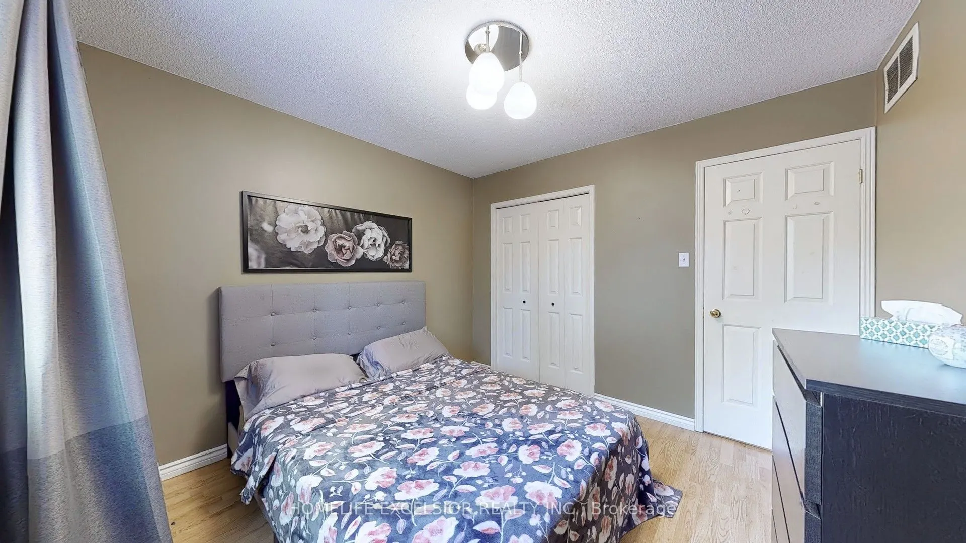 618 Barton Street, #33