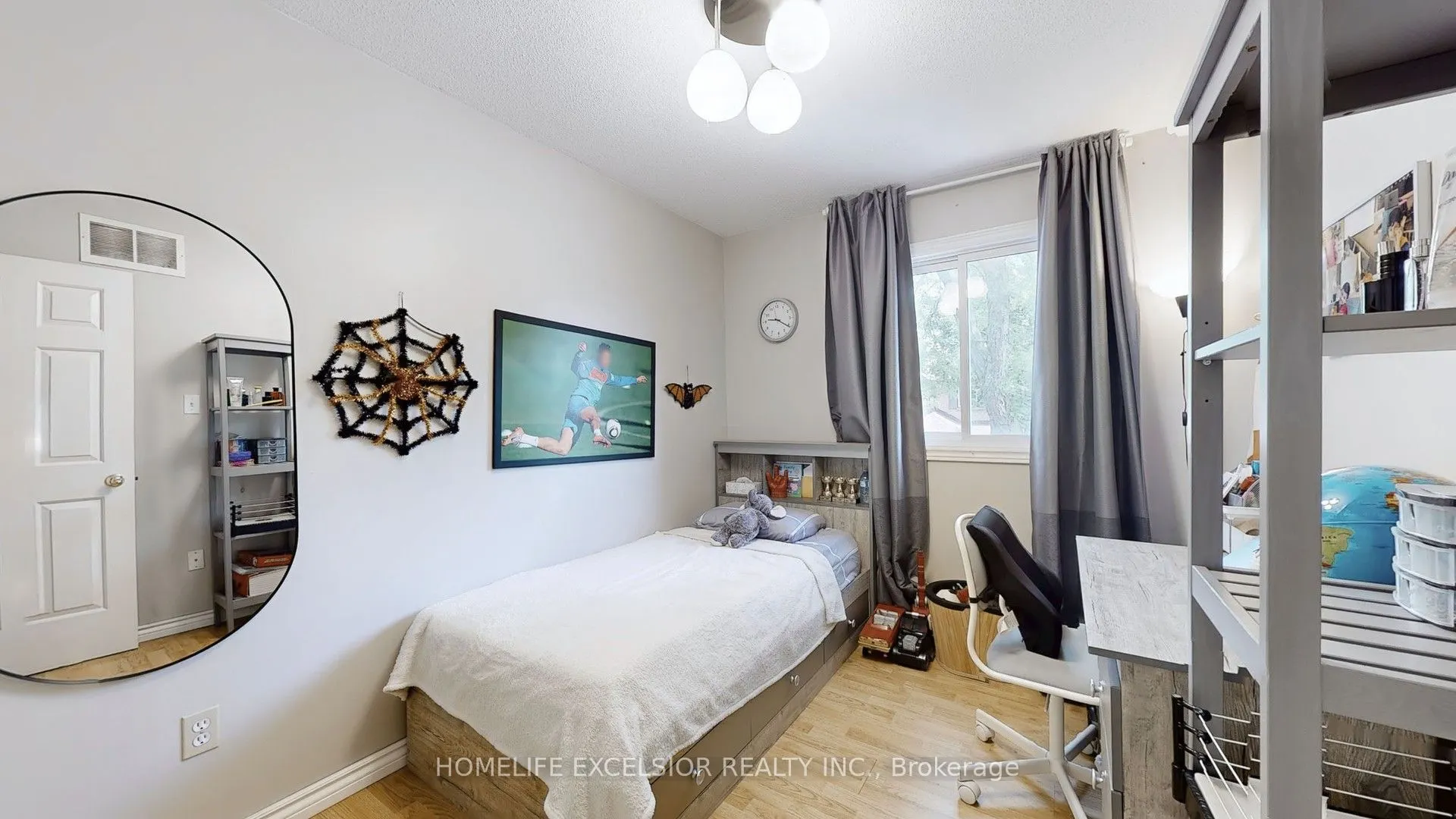 618 Barton Street, #33