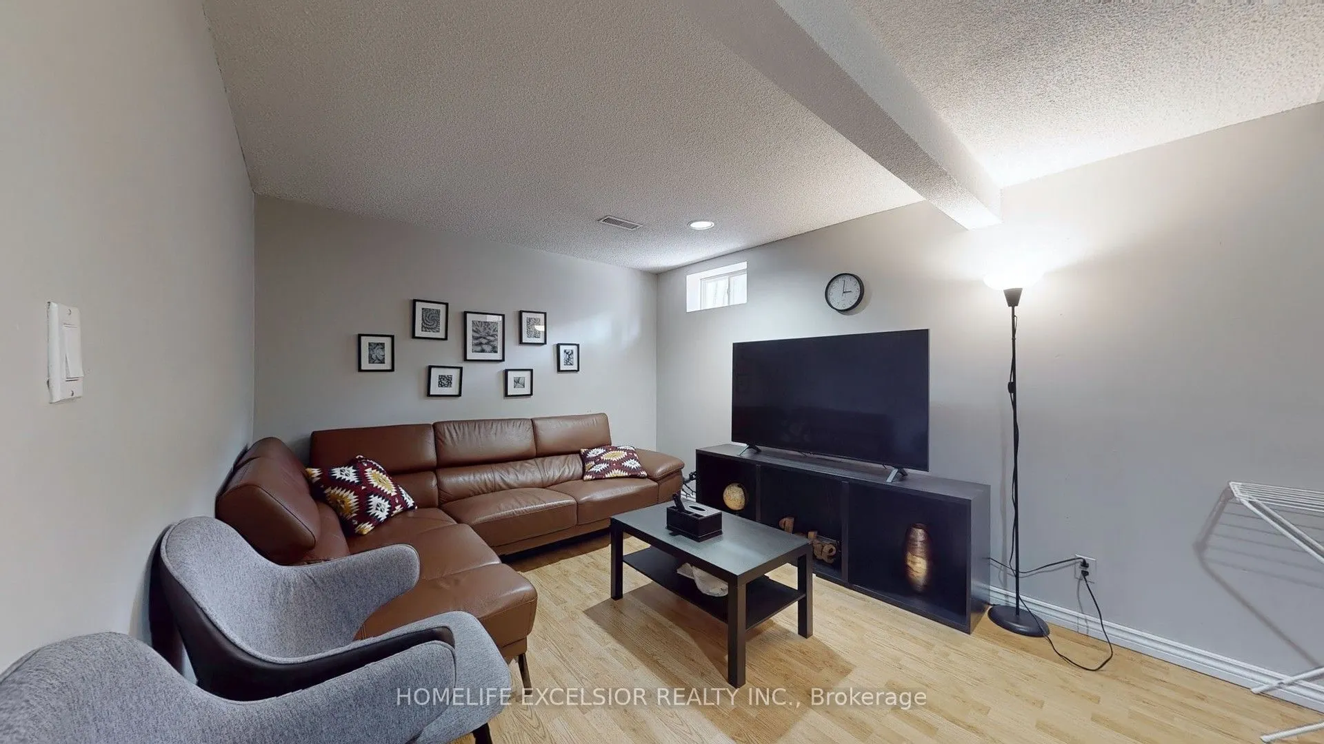 618 Barton Street, #33