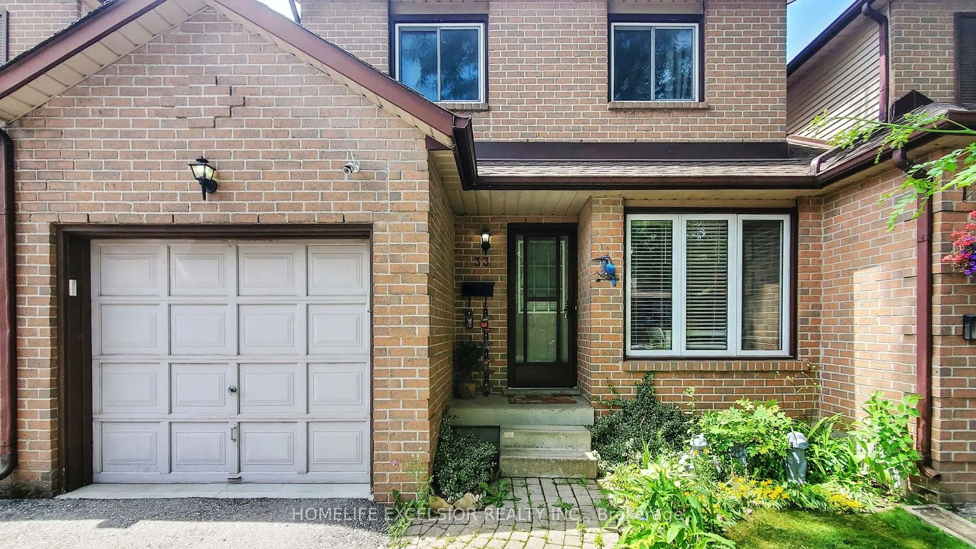 618 Barton Street, #33
