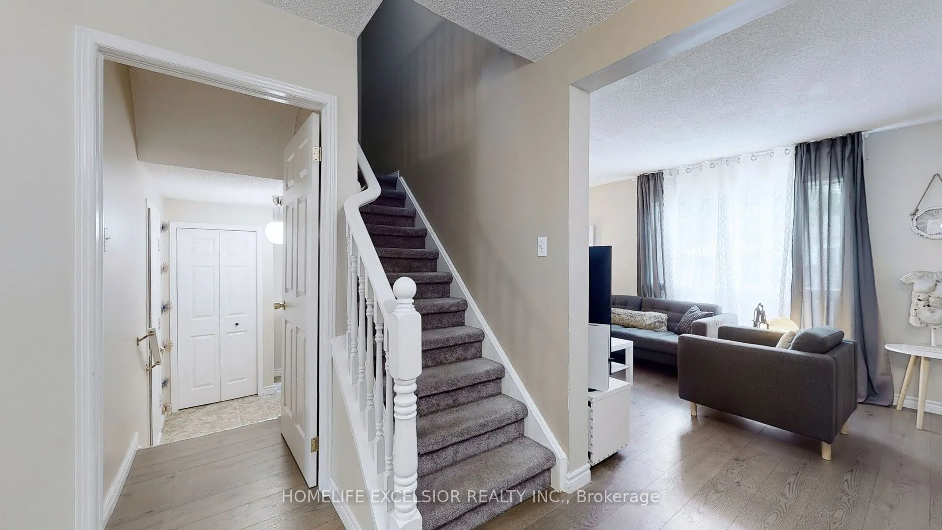618 Barton Street, #33
