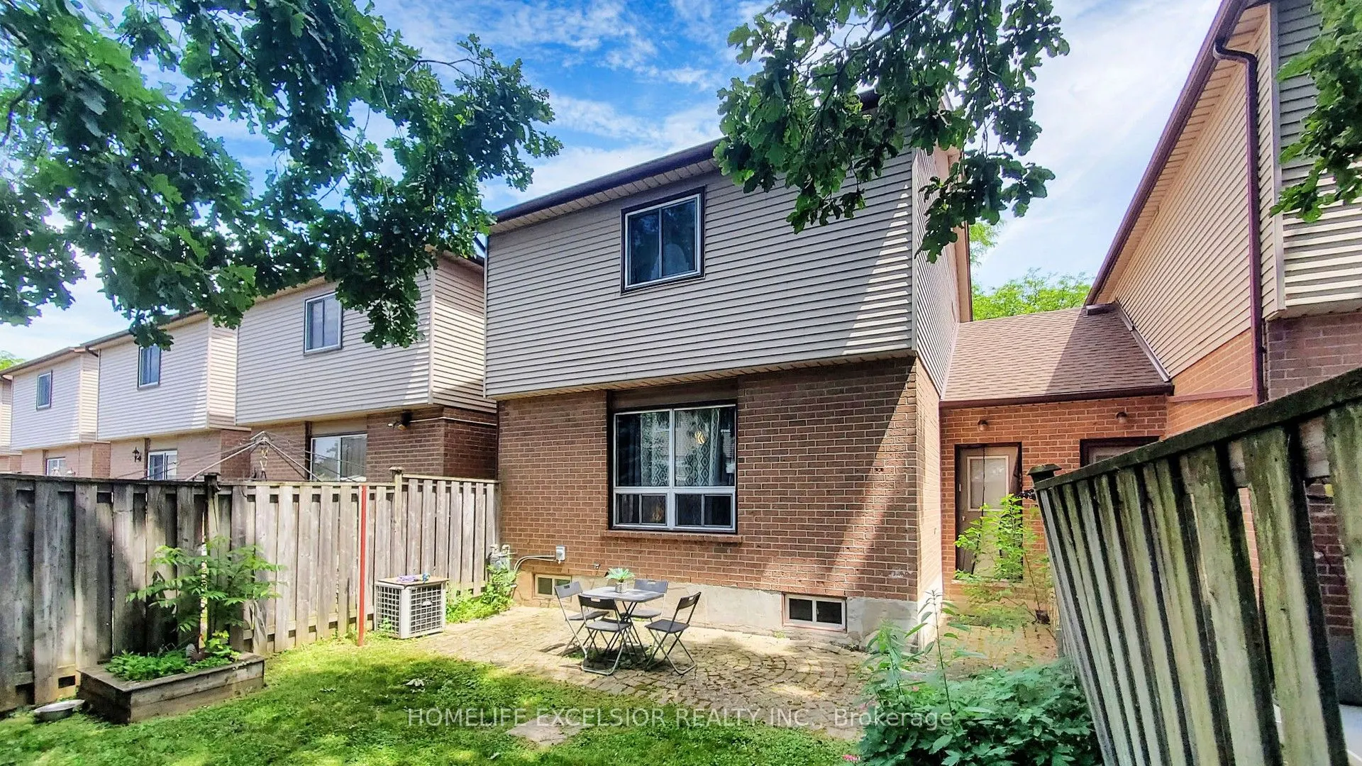 618 Barton Street, #33