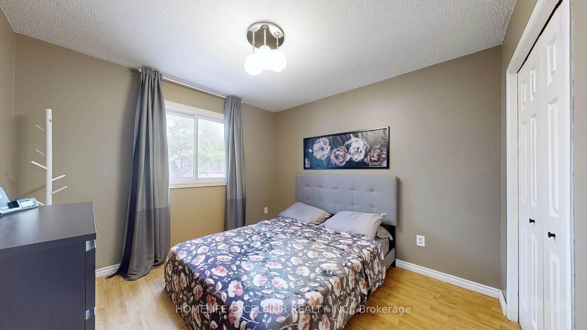 618 Barton Street, #33