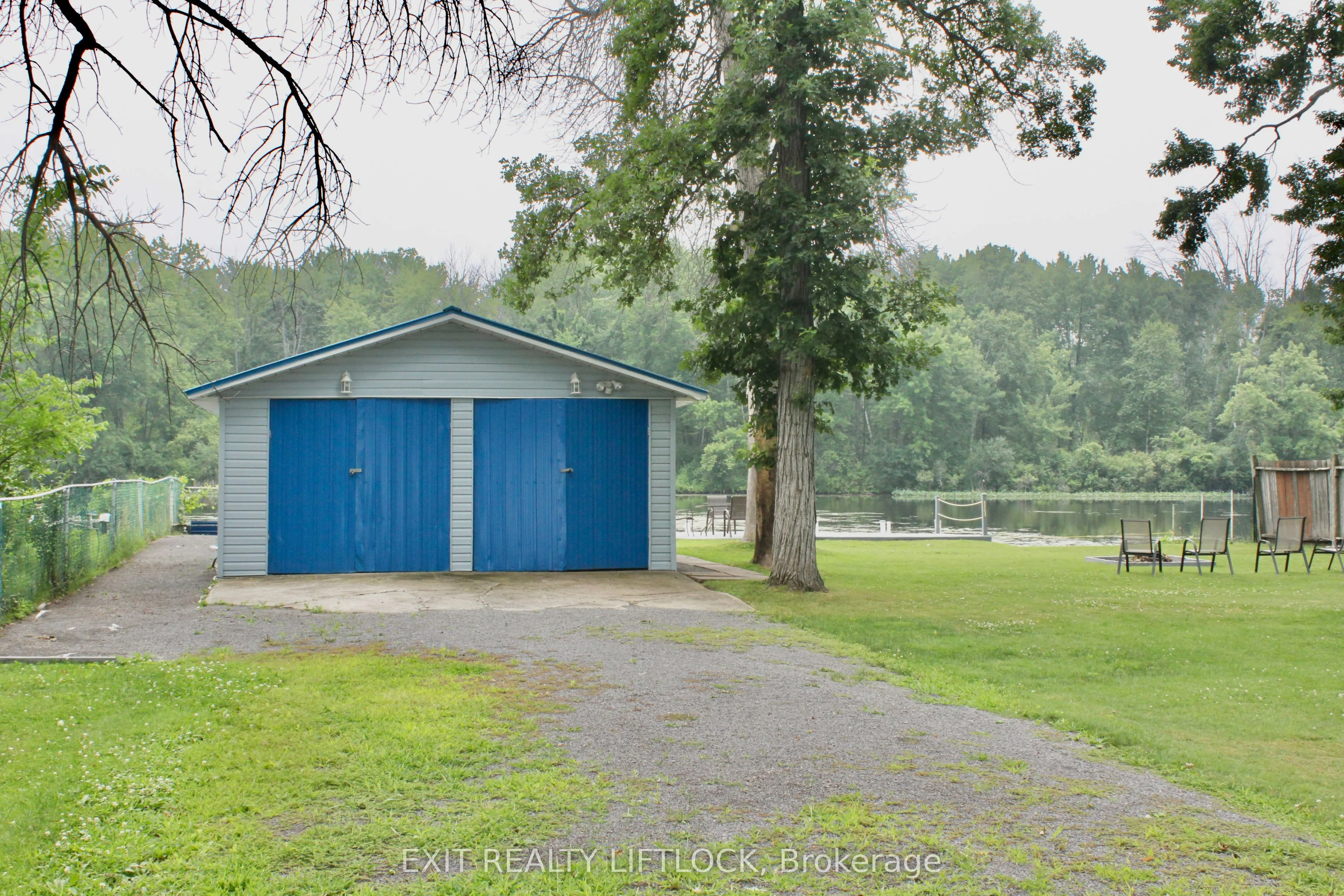 77 River Road W