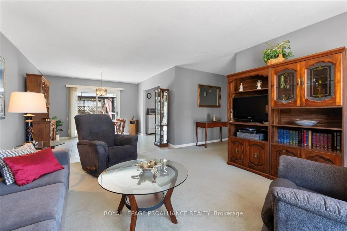 197 Chatterton Valley Crescent