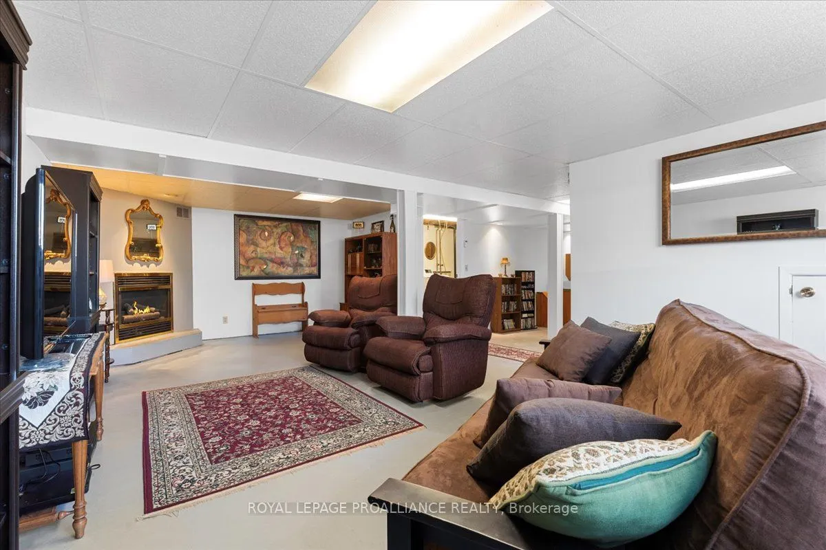 197 Chatterton Valley Crescent