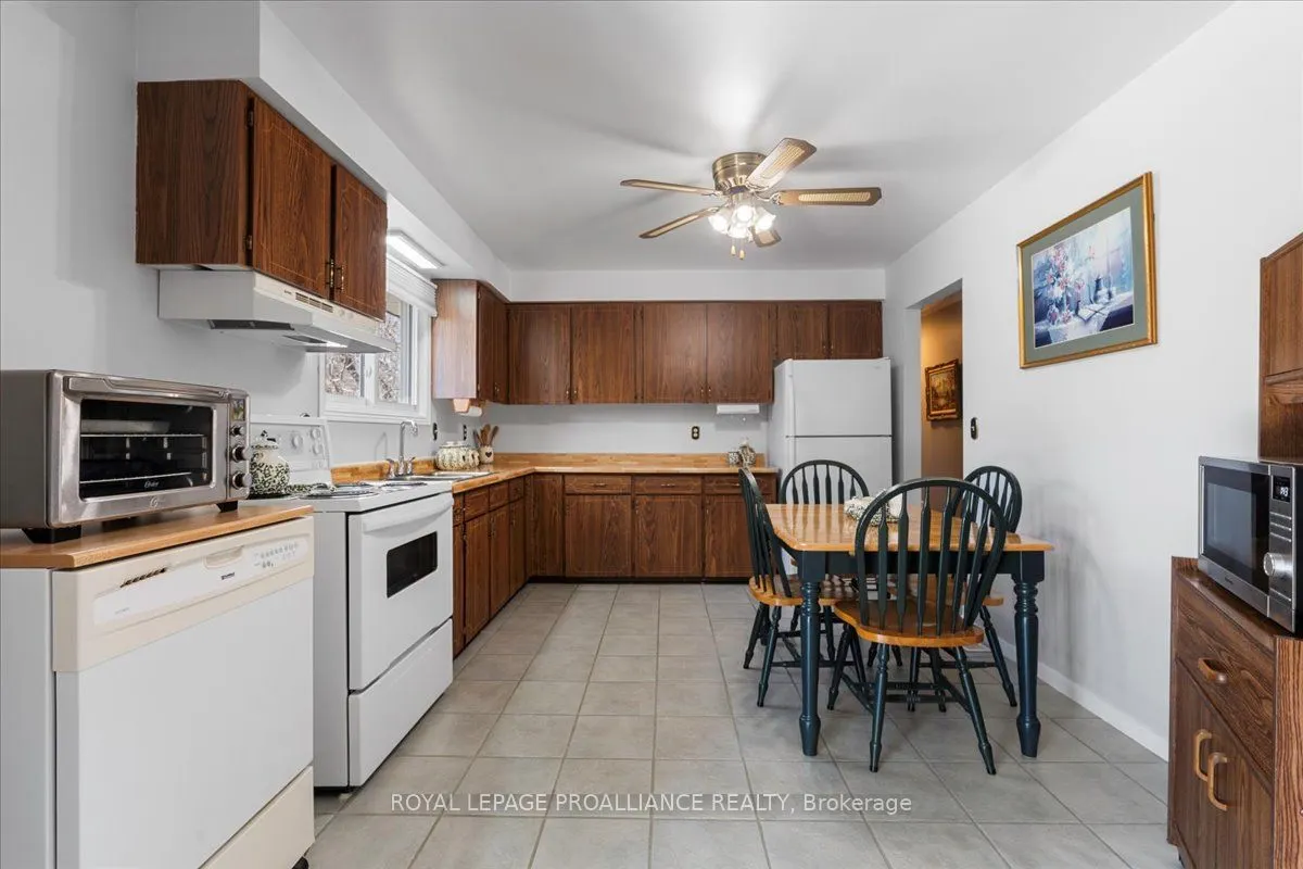 197 Chatterton Valley Crescent
