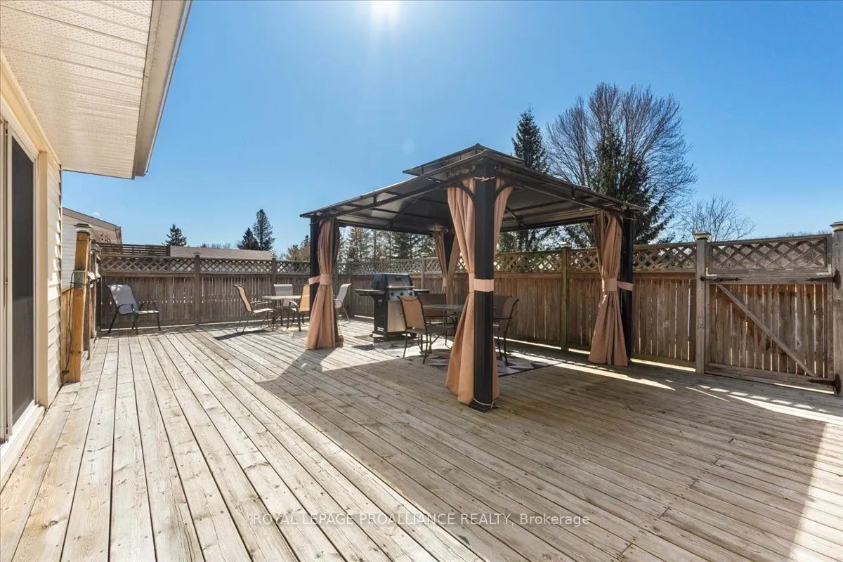 197 Chatterton Valley Crescent
