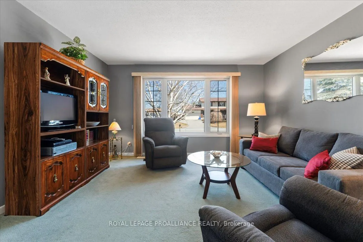 197 Chatterton Valley Crescent