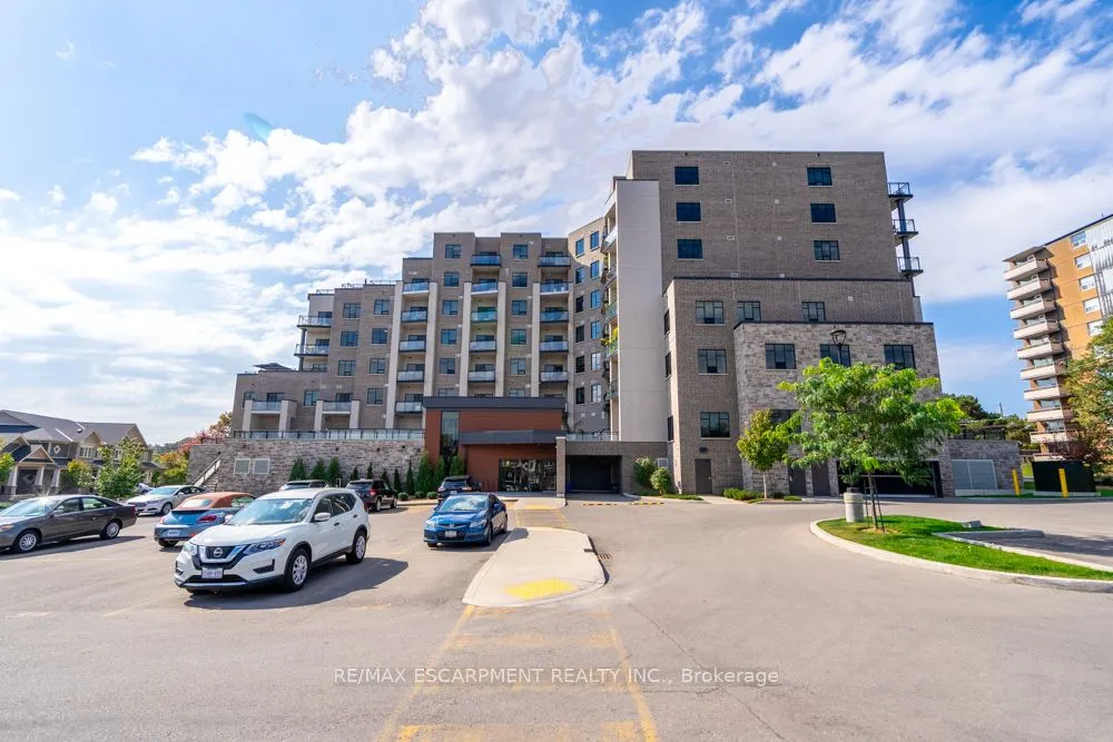 30 Hamilton Street, #305