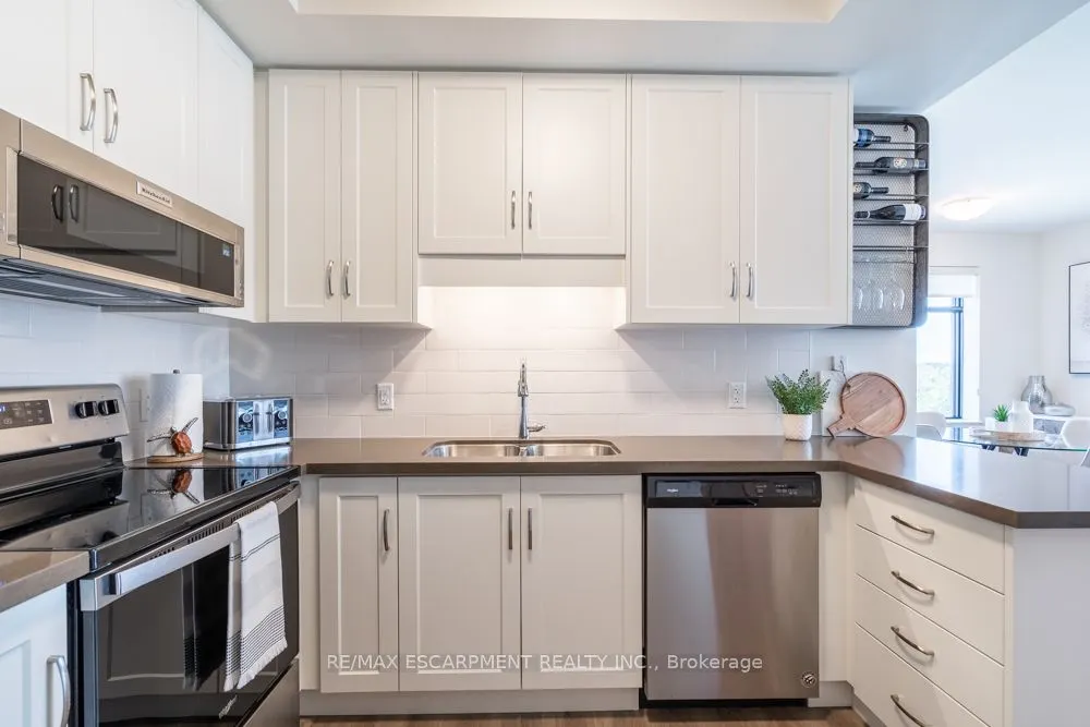 30 Hamilton Street, #305