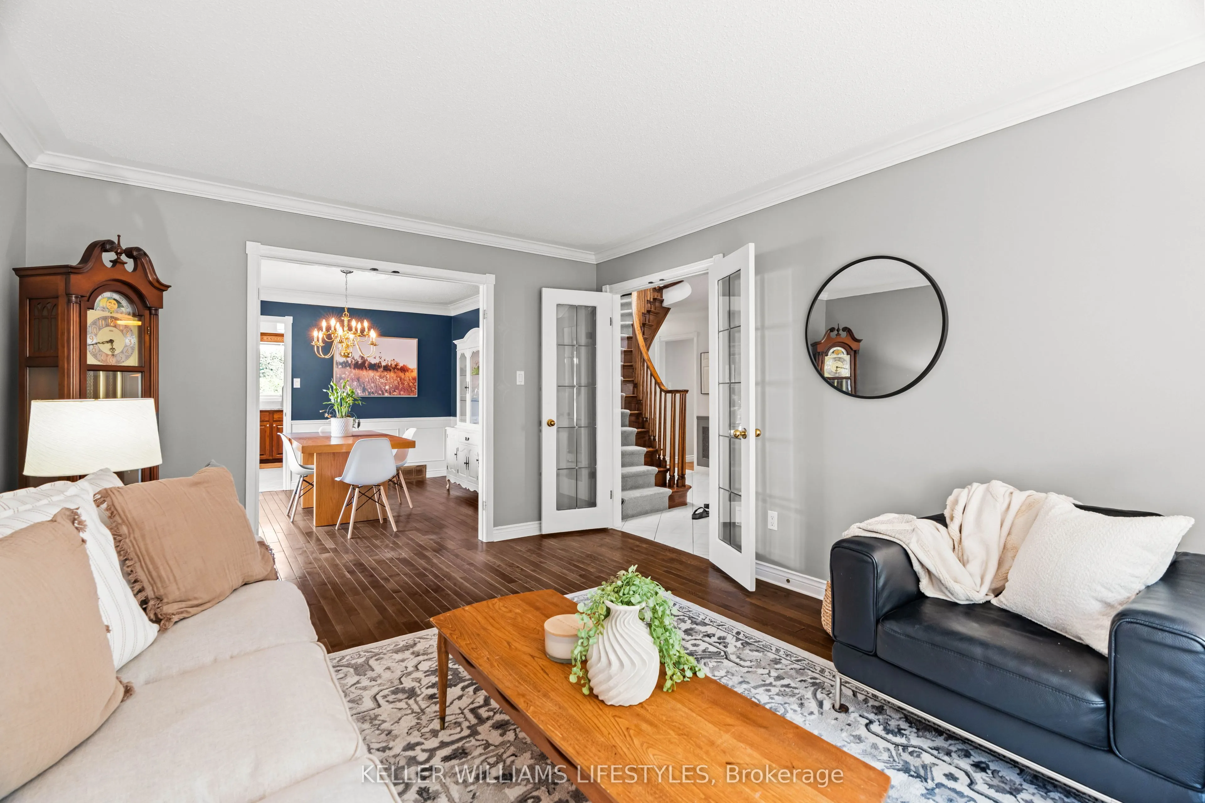 450 Scott Street E