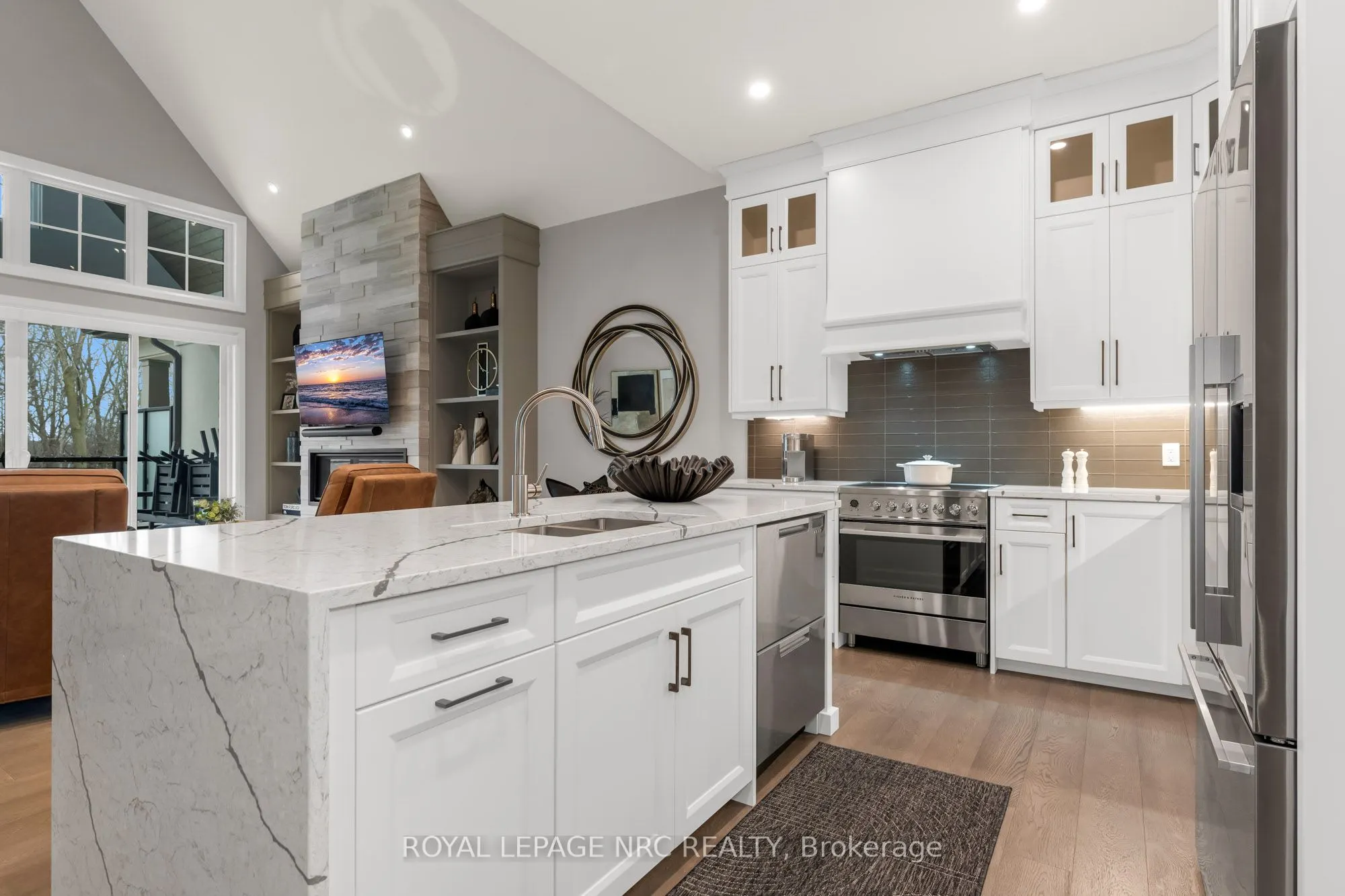 190 CANBORO Road, #18