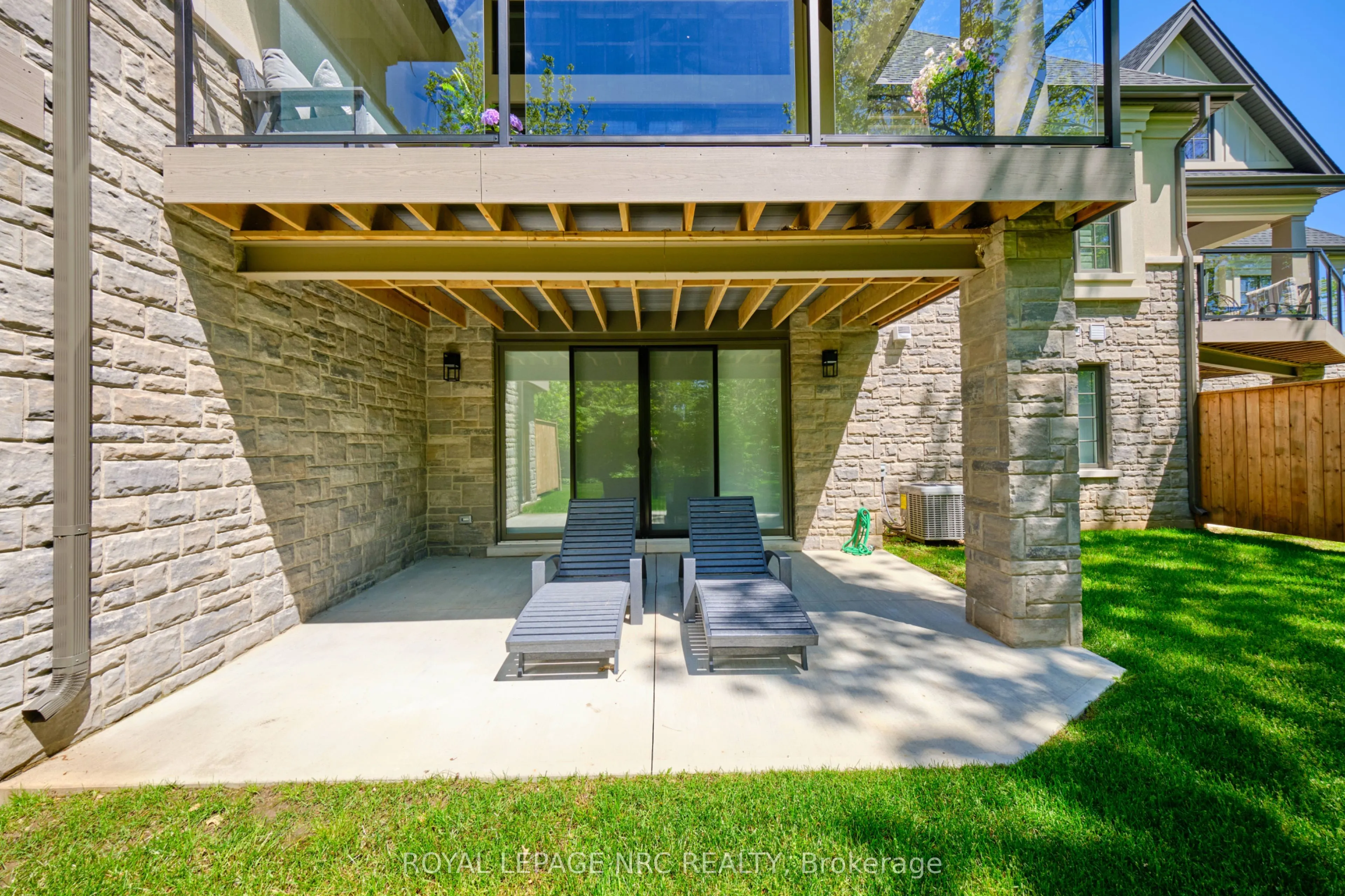 190 CANBORO Road, #18