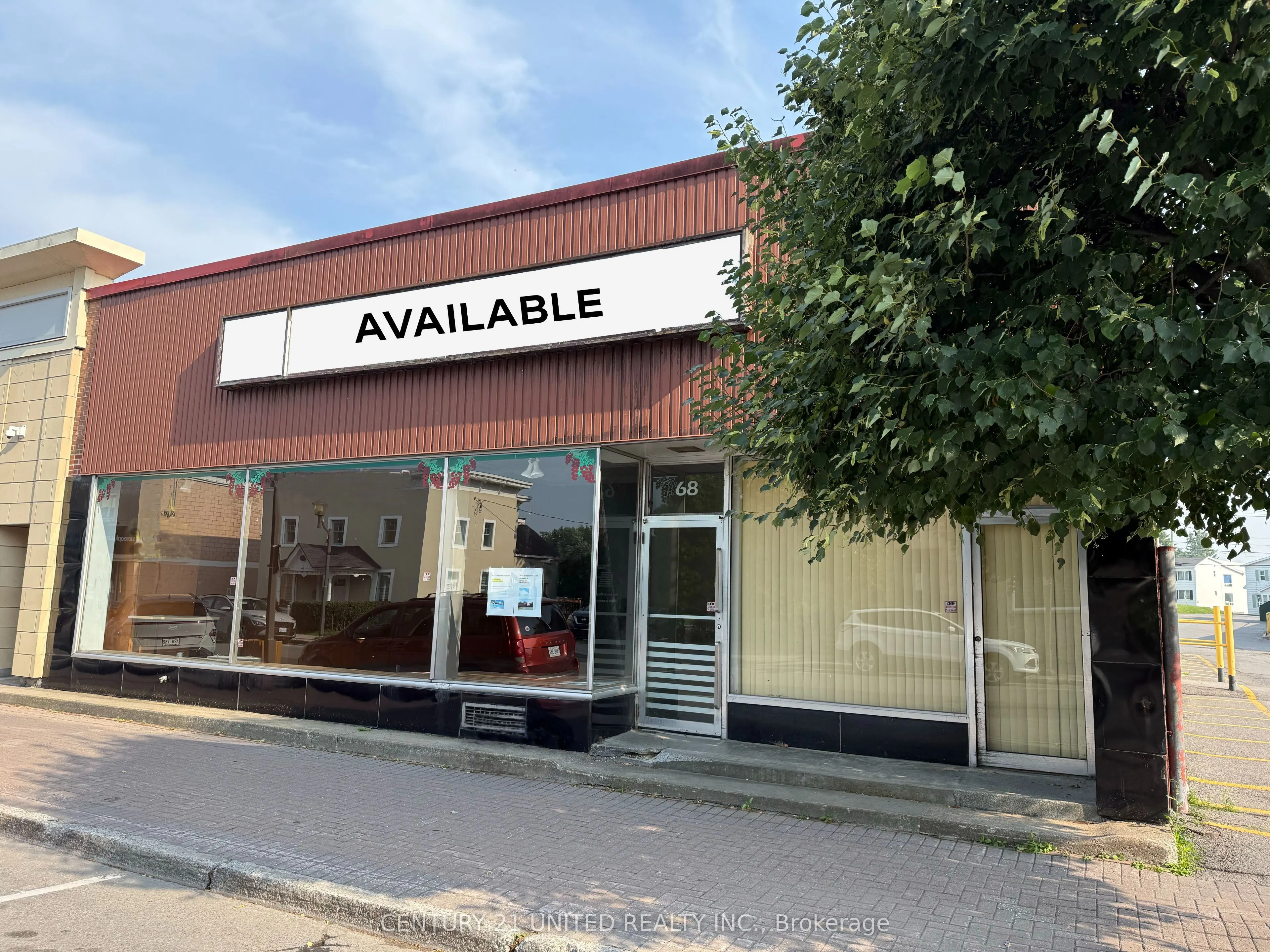 68 Main Street E