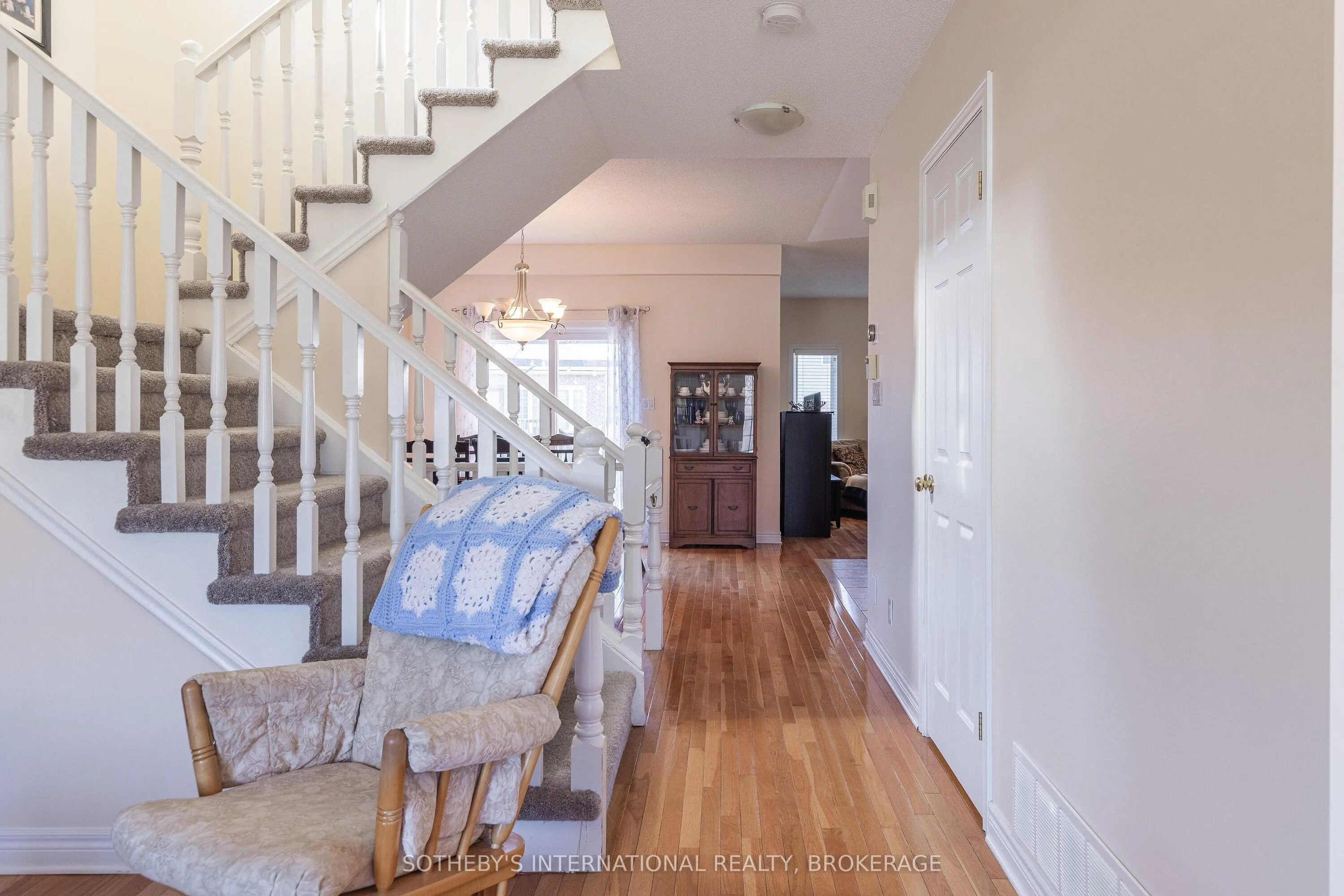 7 Honey Locust Circle