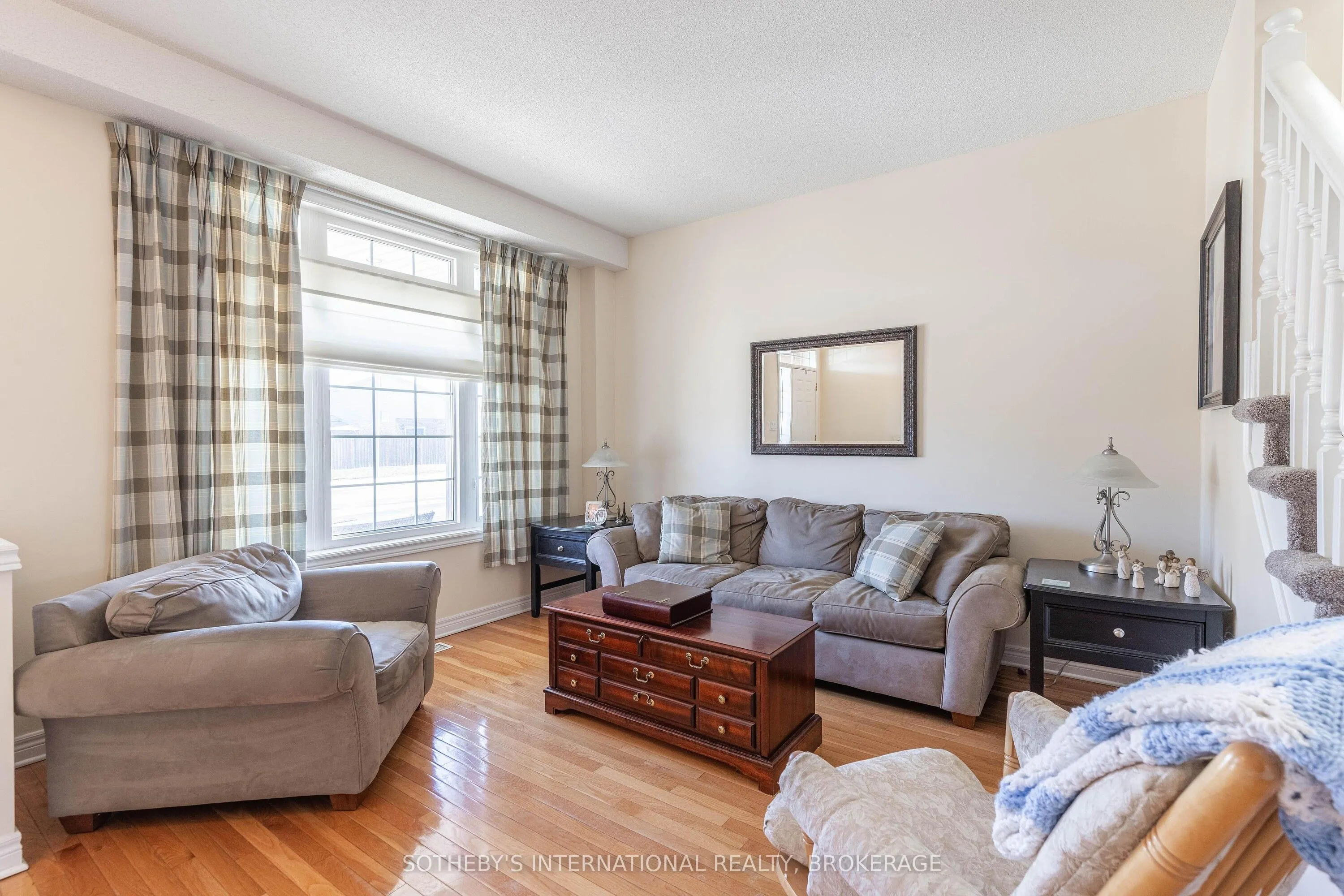 7 Honey Locust Circle
