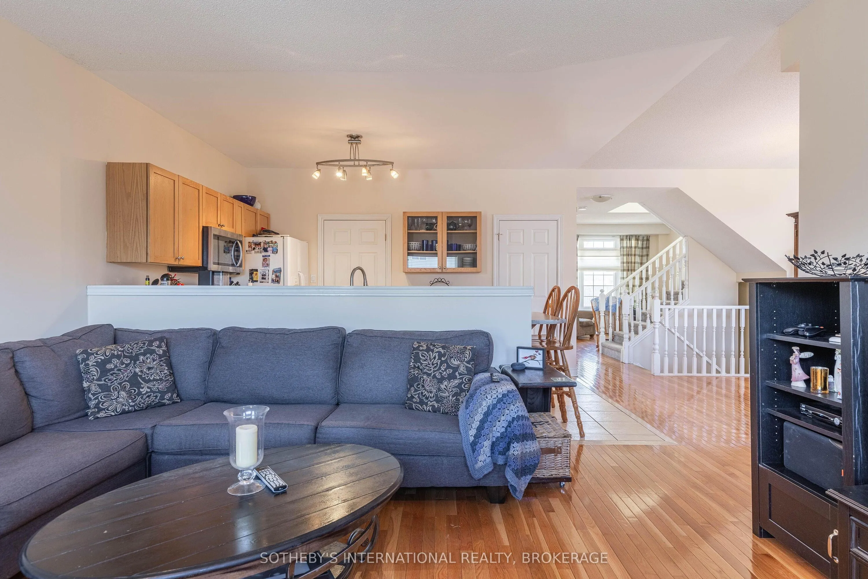 7 Honey Locust Circle